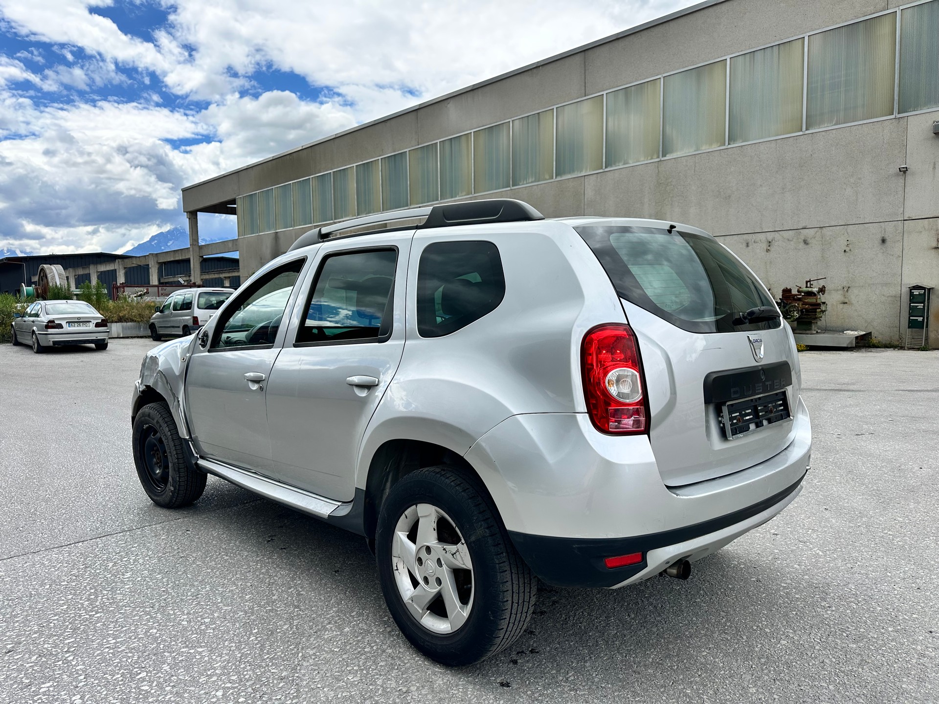 DACIA Duster 1.6 Lauréate 4x4-image-3