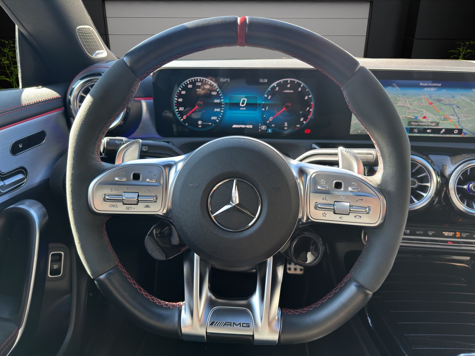 MERCEDES-BENZ CLA 35 AMG 4Matic-image-10