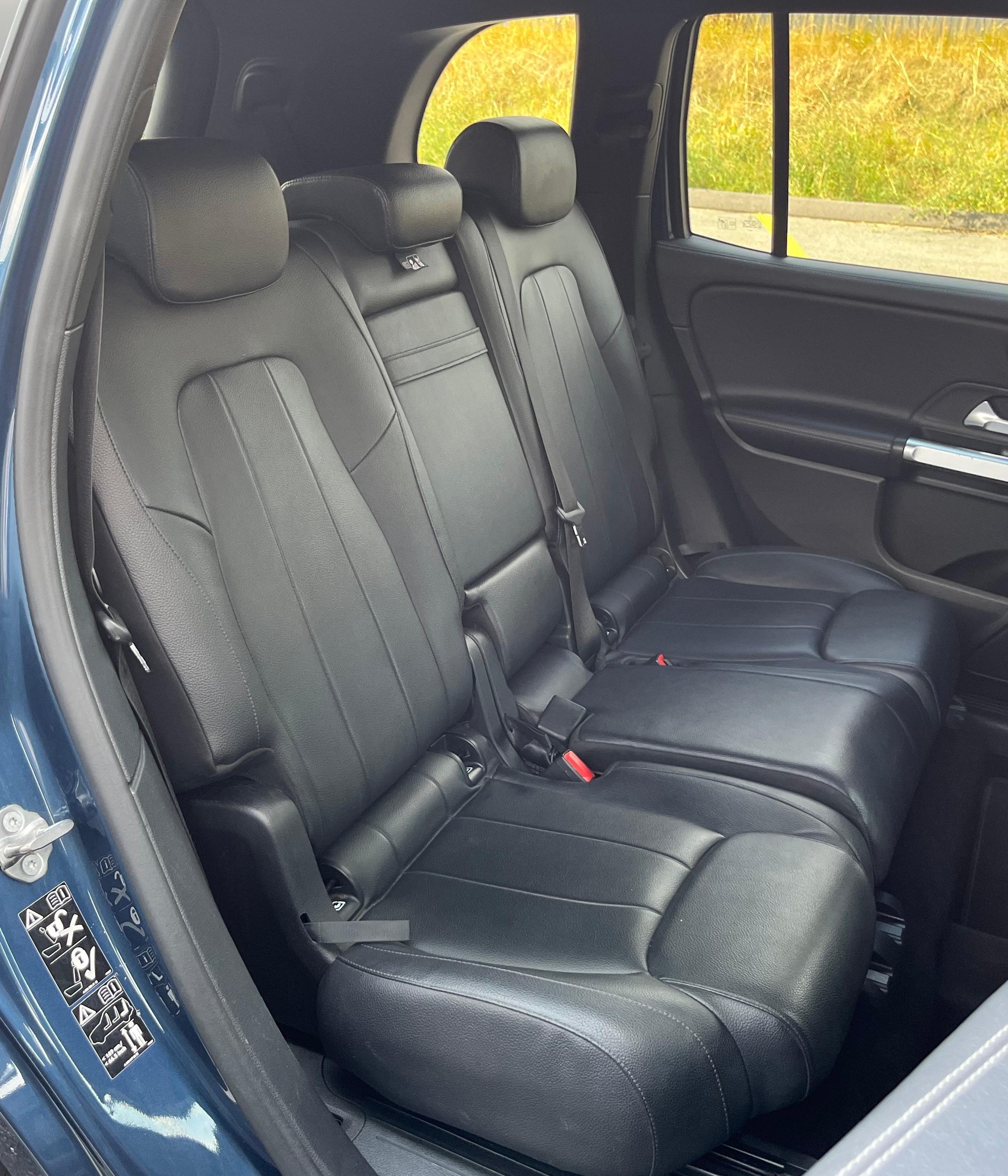MERCEDES-BENZ GLB 250 4Matic Progressive 8G-Tronic-image-24