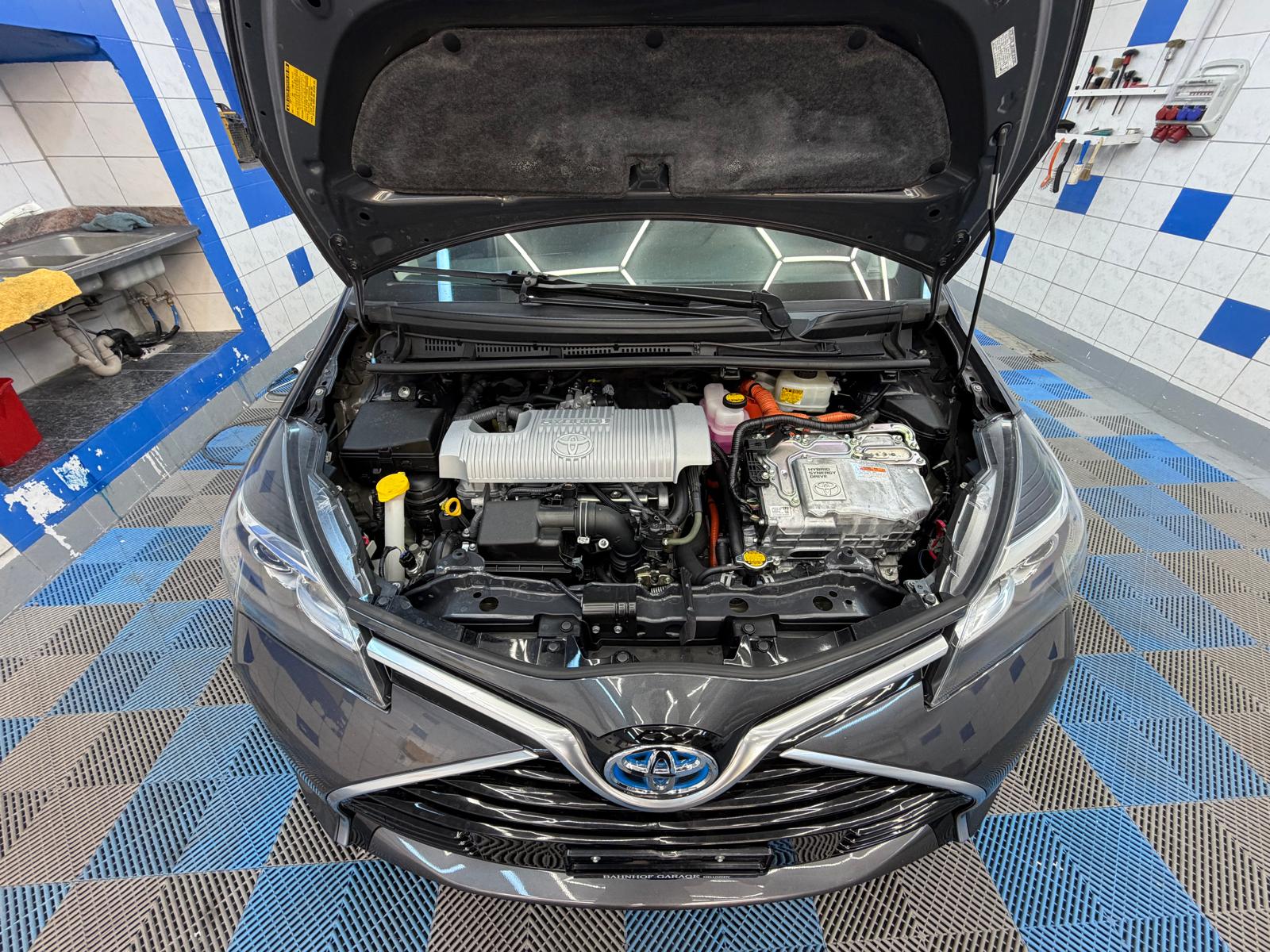 TOYOTA Yaris 1.5 VVT-i Hybrid Sol Premium e-CVT-image-10