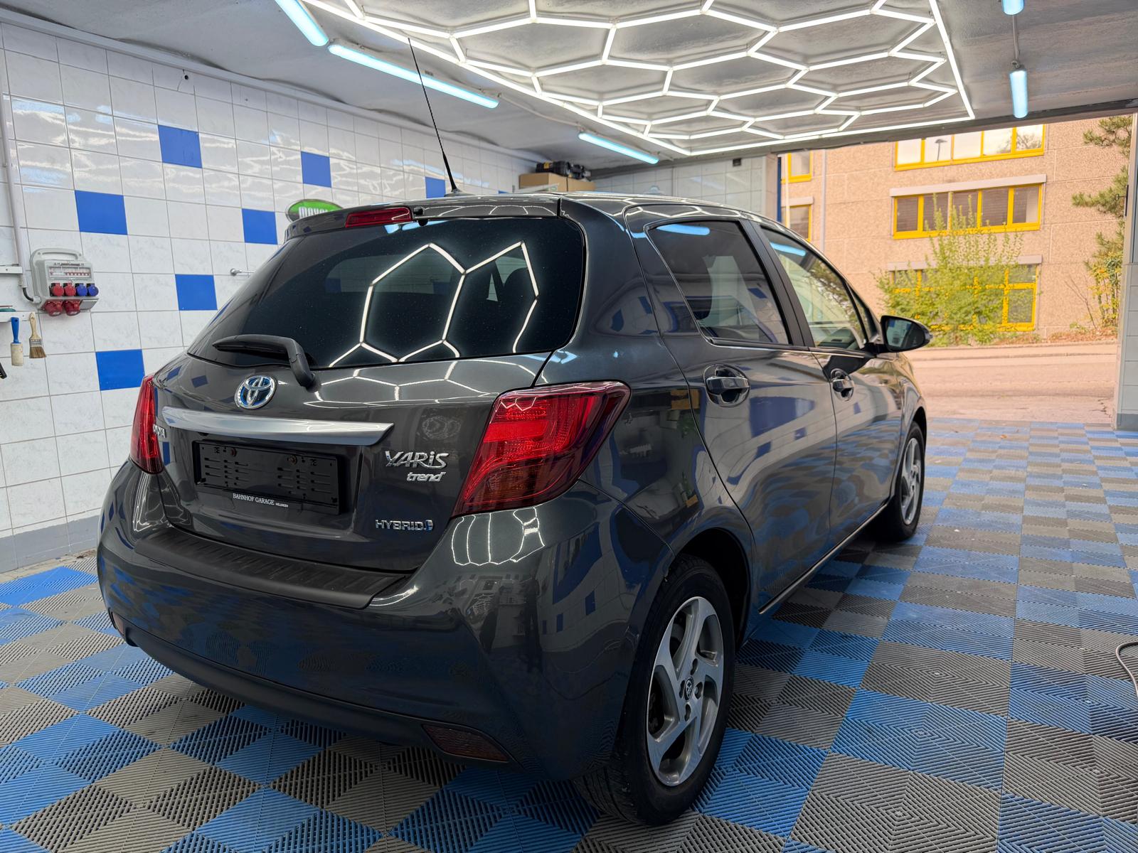 TOYOTA Yaris 1.5 VVT-i Hybrid Sol Premium e-CVT-image-5