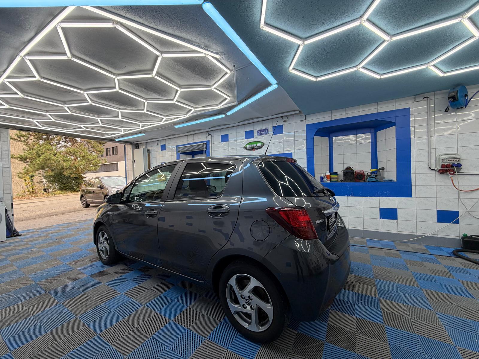TOYOTA Yaris 1.5 VVT-i Hybrid Sol Premium e-CVT-image-2