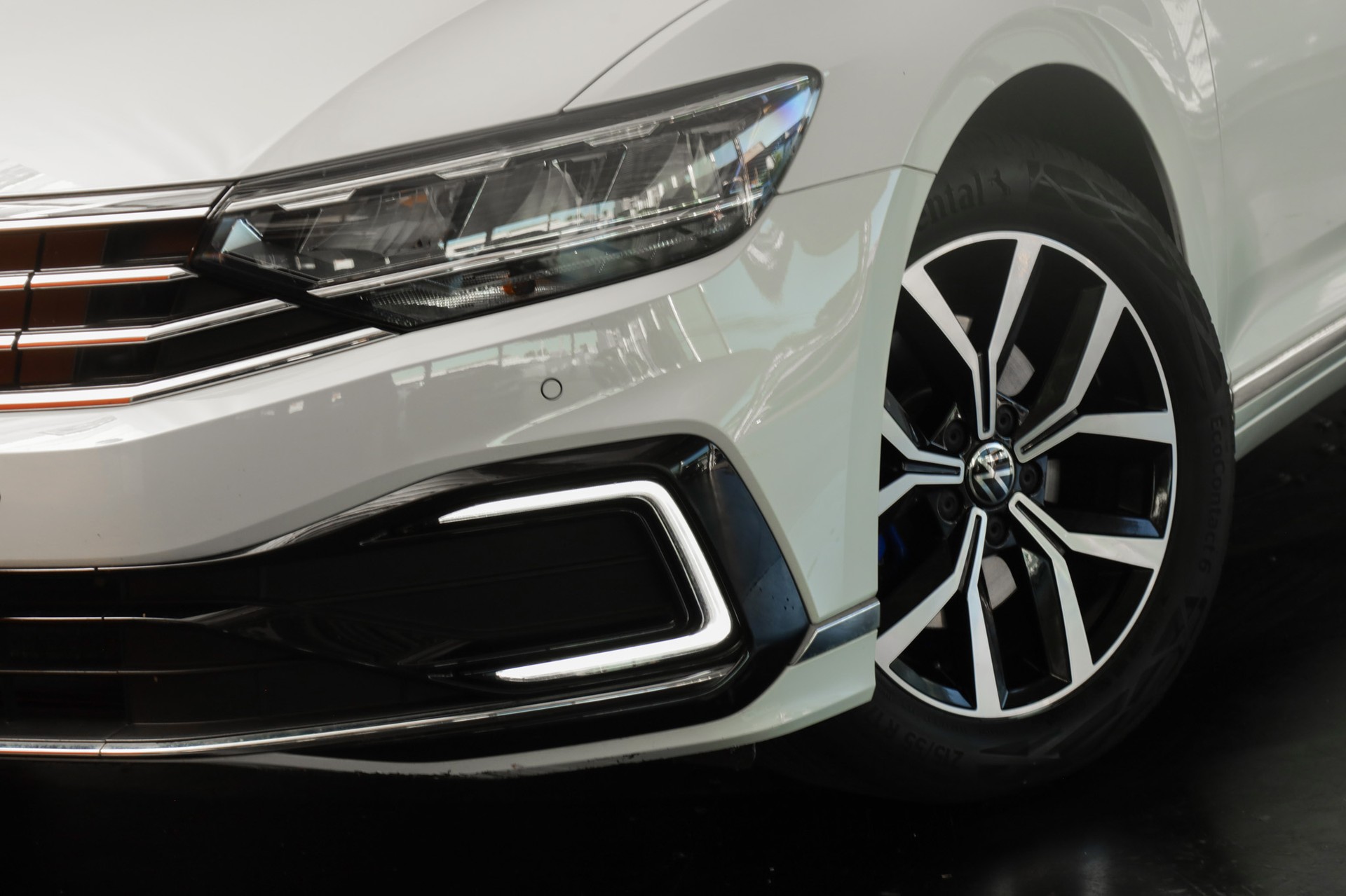 VW Passat Variant 1.4 TSI GTE Hybrid DSG * Attelage * Discover Pro-image-7
