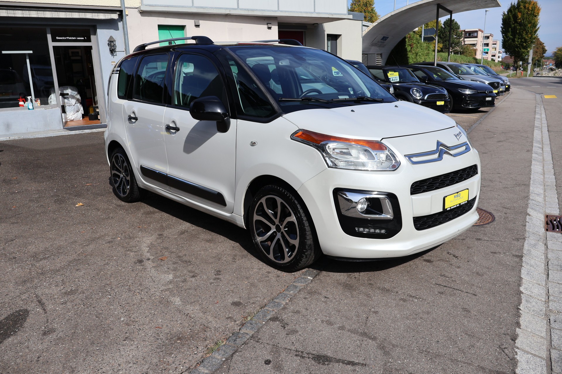 CITROEN C3 Picasso 1.2 Pure Tech Black Top-showroom-element-1