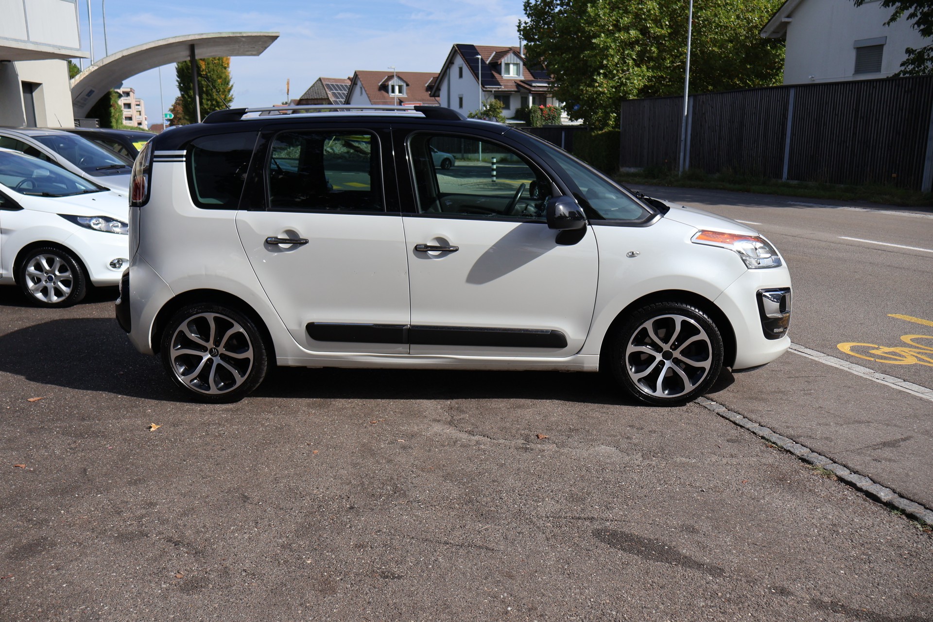 CITROEN C3 Picasso 1.2 Pure Tech Black Top-showroom-element-3