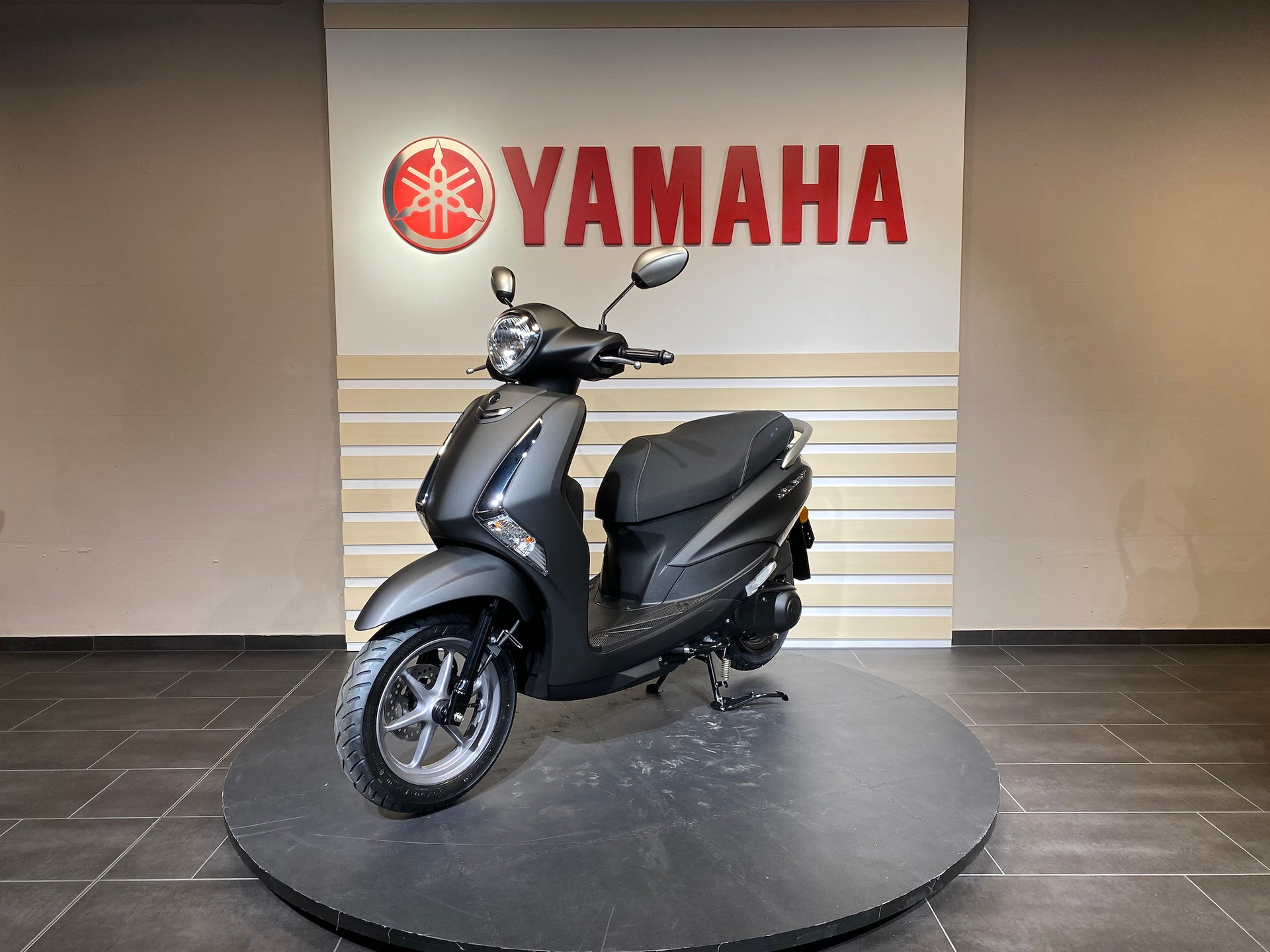 YAMAHA D'elight-image-4