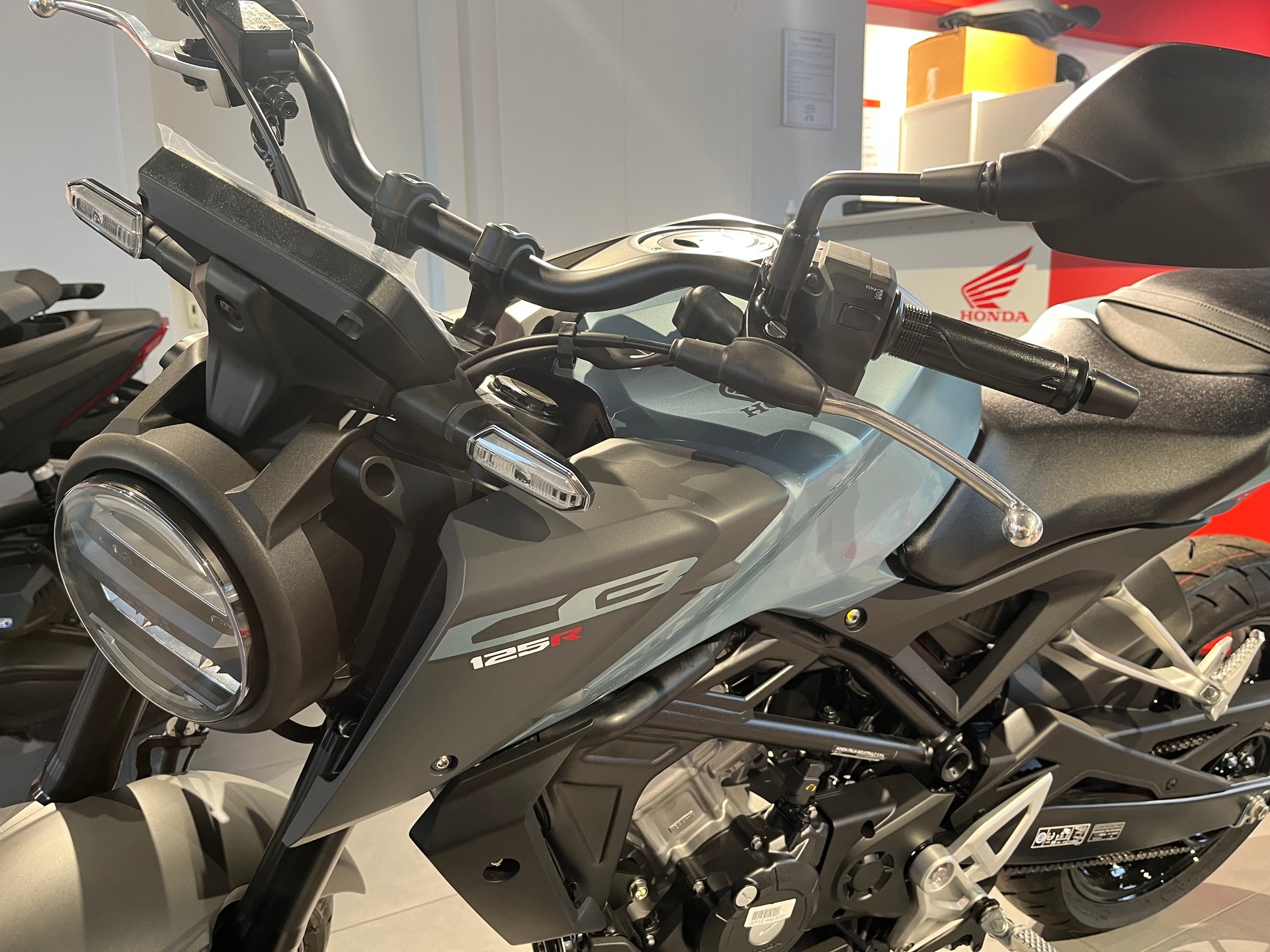 HONDA CB 125 R-image-6