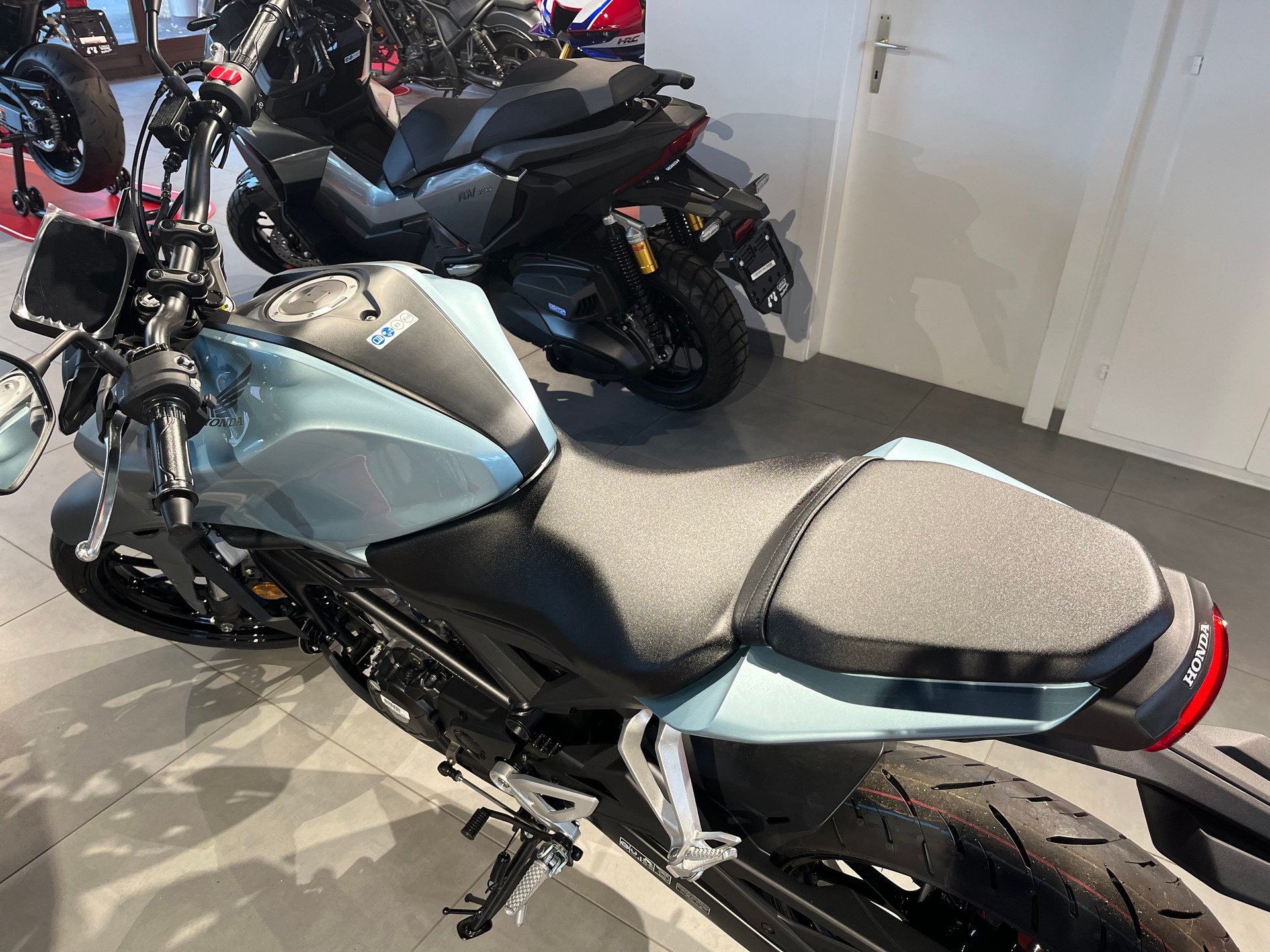 HONDA CB 125 R-image-11