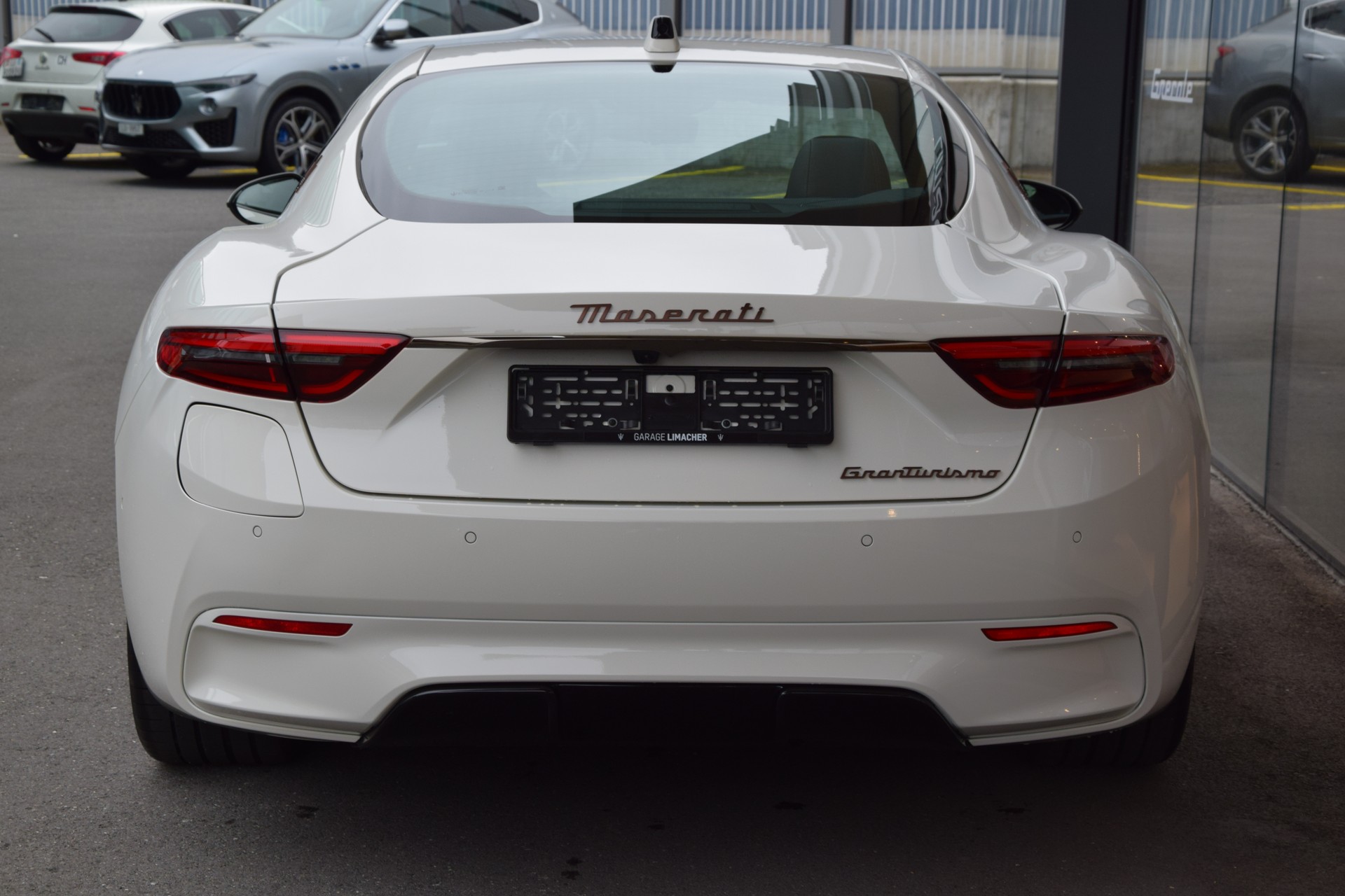 MASERATI GranTurismo Folgore-showroom-element-3