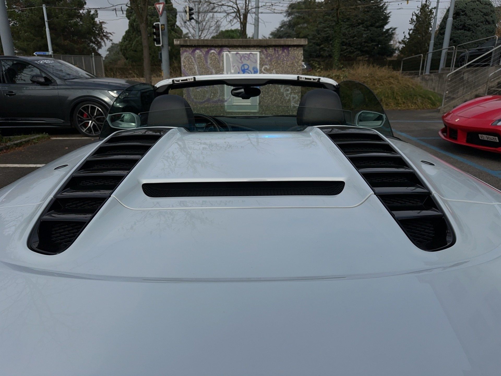 AUDI R8 Spyder 5.2 S-Tronic-image-20