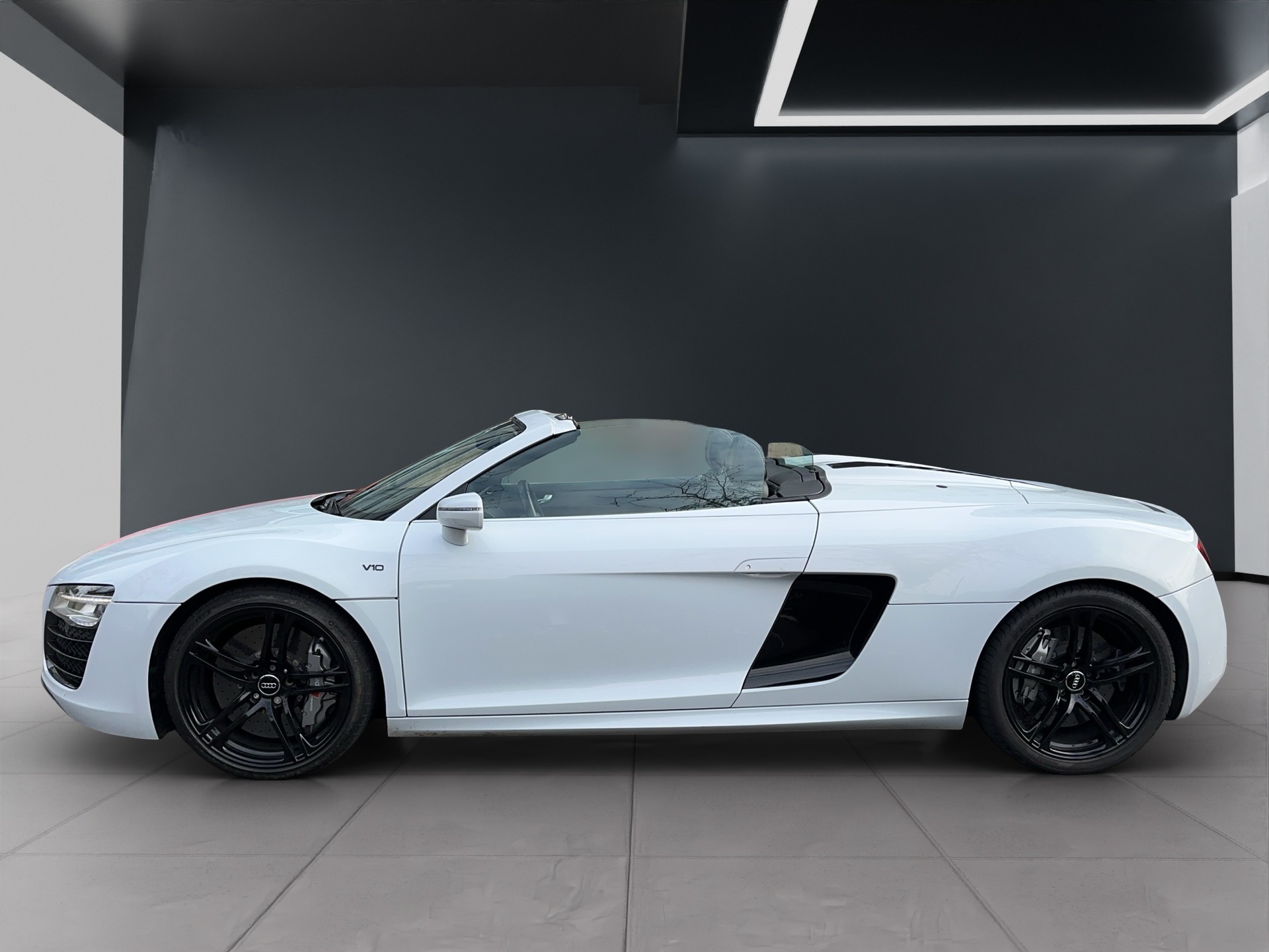AUDI R8 Spyder 5.2 S-Tronic-image-6