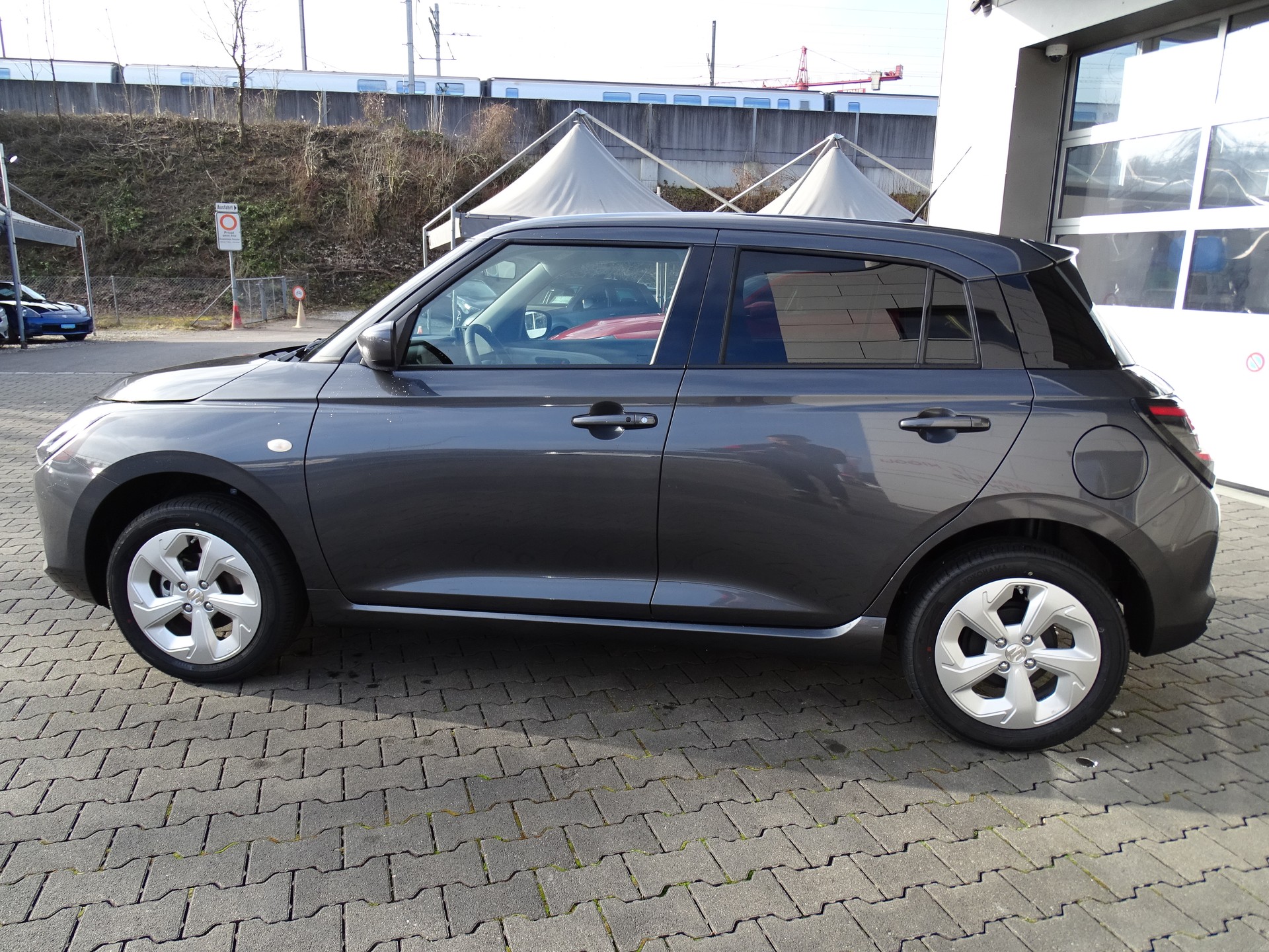SUZUKI Swift 1.2 Compact+ Hybrid 4x4-image-13