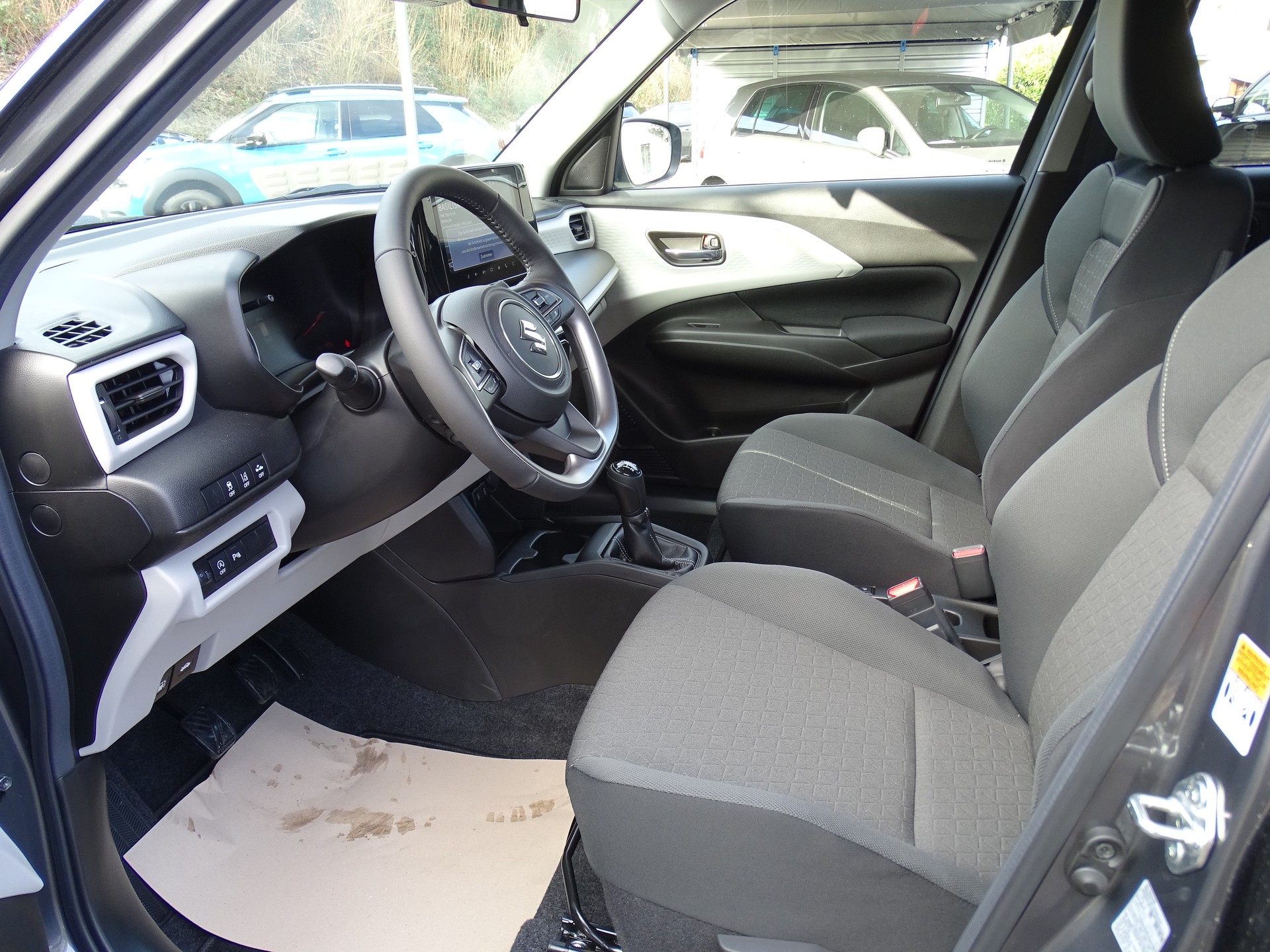 SUZUKI Swift 1.2 Compact+ Hybrid 4x4-image-19