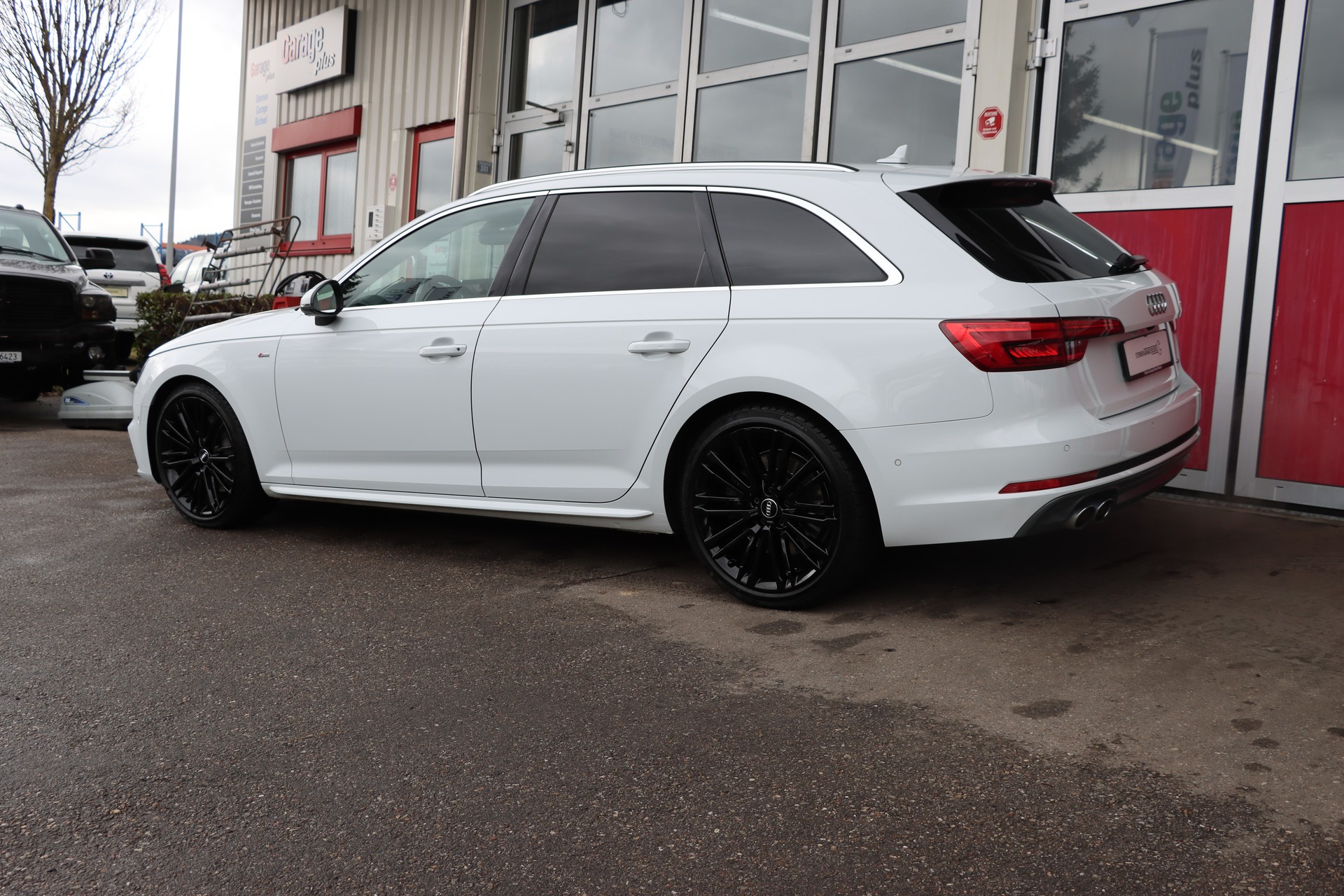 AUDI A4 Avant 3.0 TDI Sport quattro tiptronic-image-6