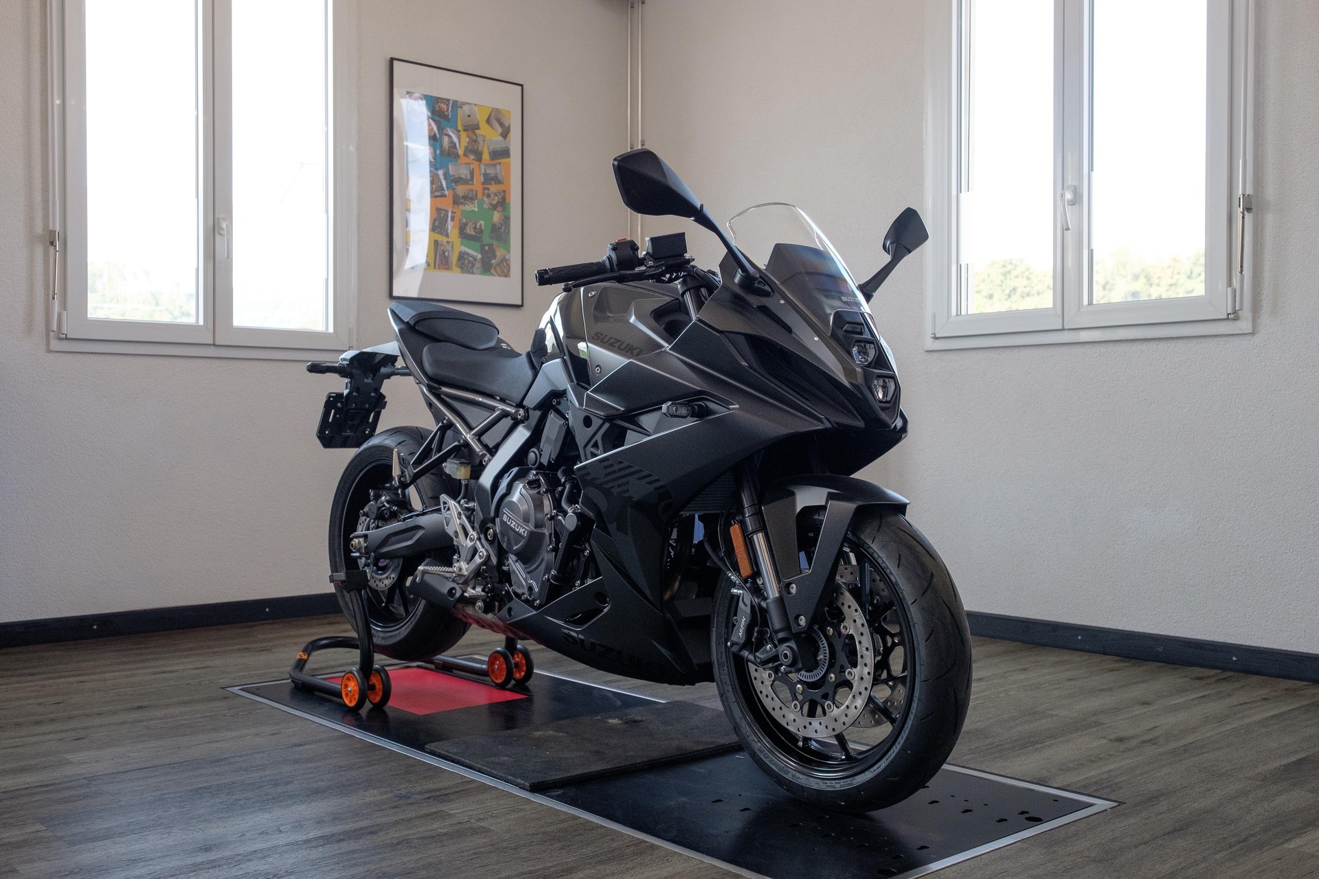 SUZUKI GSX 8 R-image-3