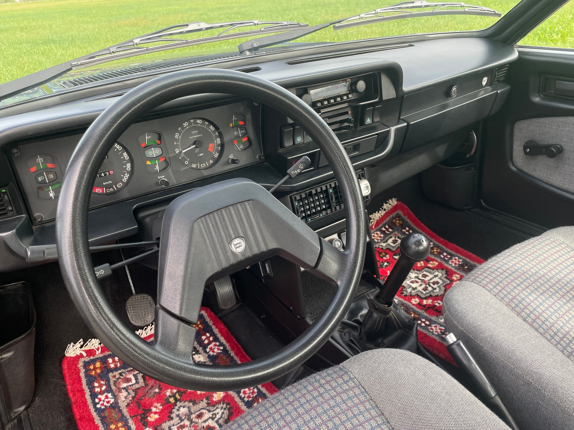 LANCIA Beta 2000 i.E. Coupé-image-11