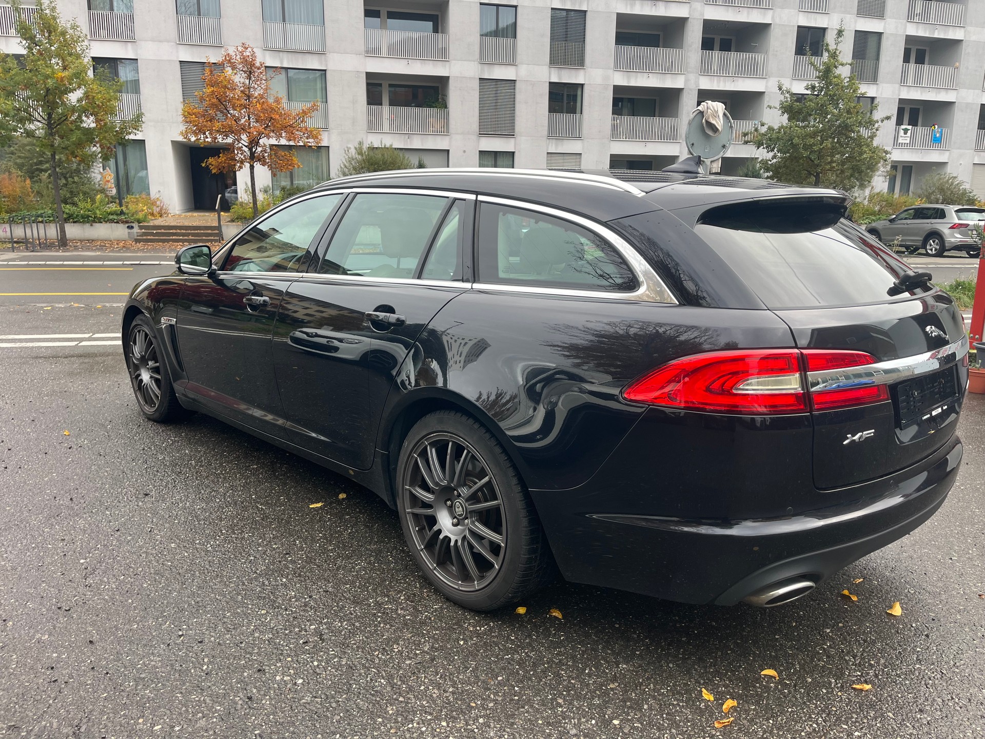 JAGUAR XF Sportbrake 3.0d S V6 Premium Luxury-image-2