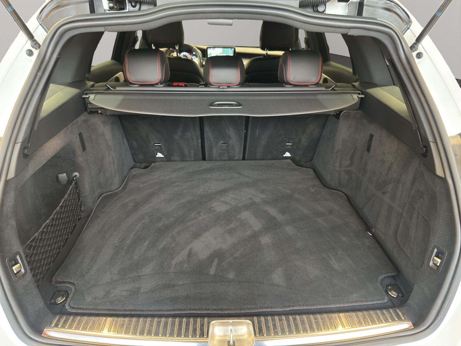 MERCEDES-BENZ *FACELIFT* C 43 AMG 4Matic 9G-Tronic-image-14