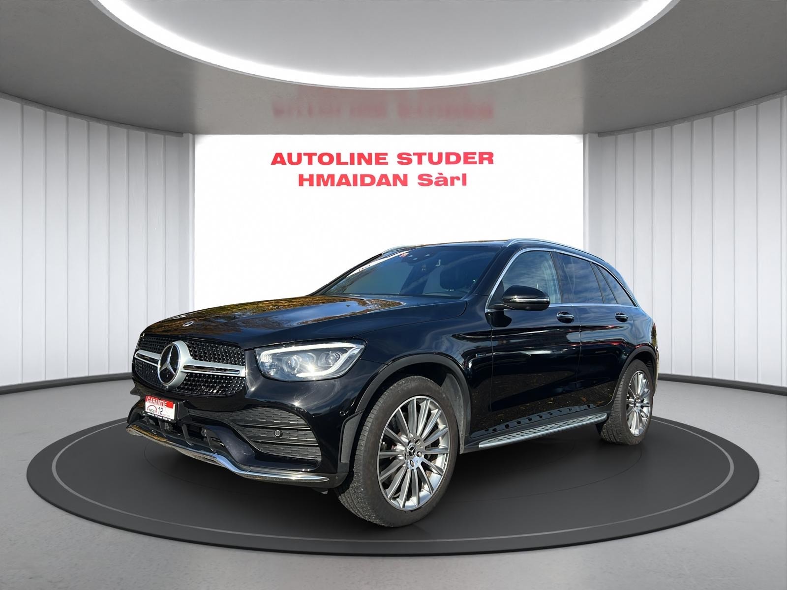 MERCEDES-BENZ GLC 300 e AMG Line Plus 4Matic 9G-Tronic-image-2