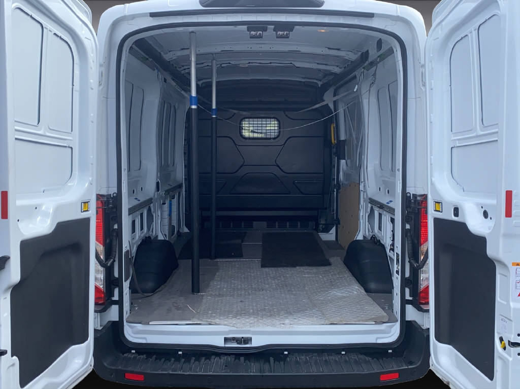 FORD E-Transit Van 350 L2H2 68kWh Trend-image-15
