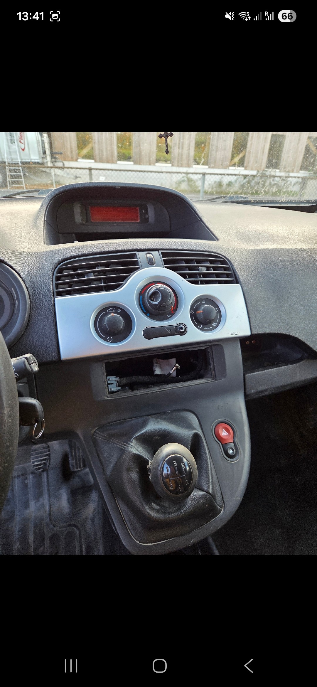 RENAULT Kangoo 1.5 dCi Happy Family-image-3