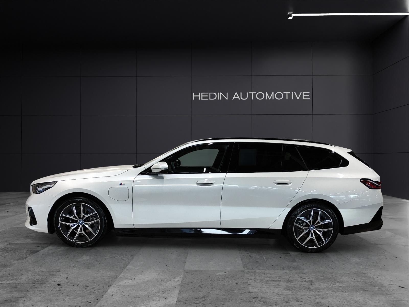 BMW 530e xDrive Touring/Attraktiven Leasingzinssatz ab 0,9 % bei Abschluss einer BMW Fahrzeugversicherung.-showroom-element-3