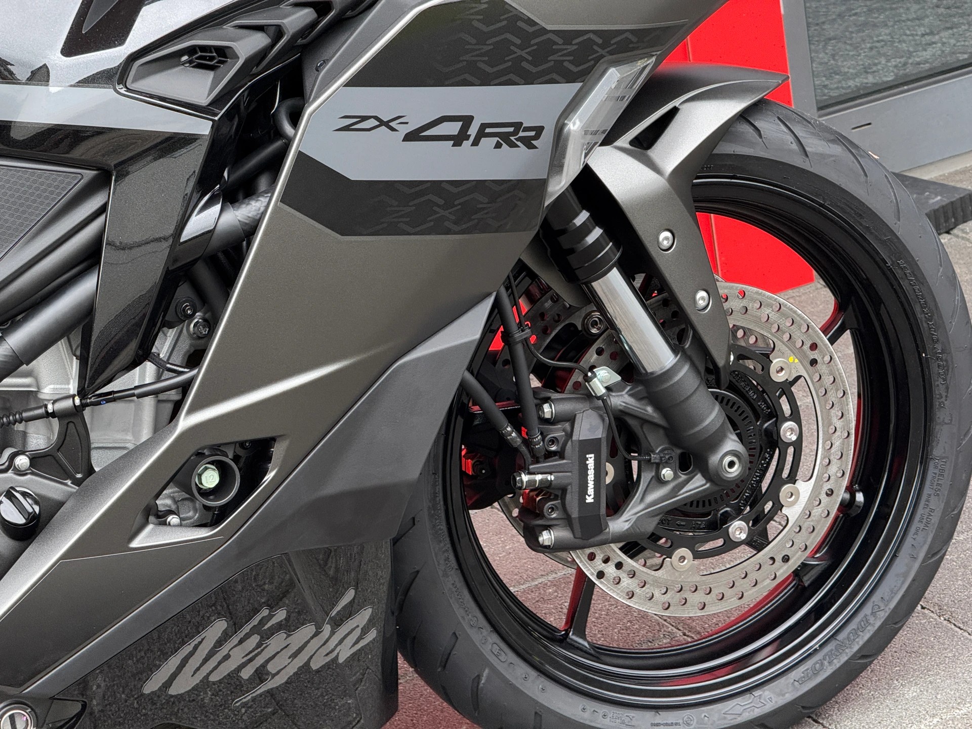 KAWASAKI Ninja ZX-4RR-image-5