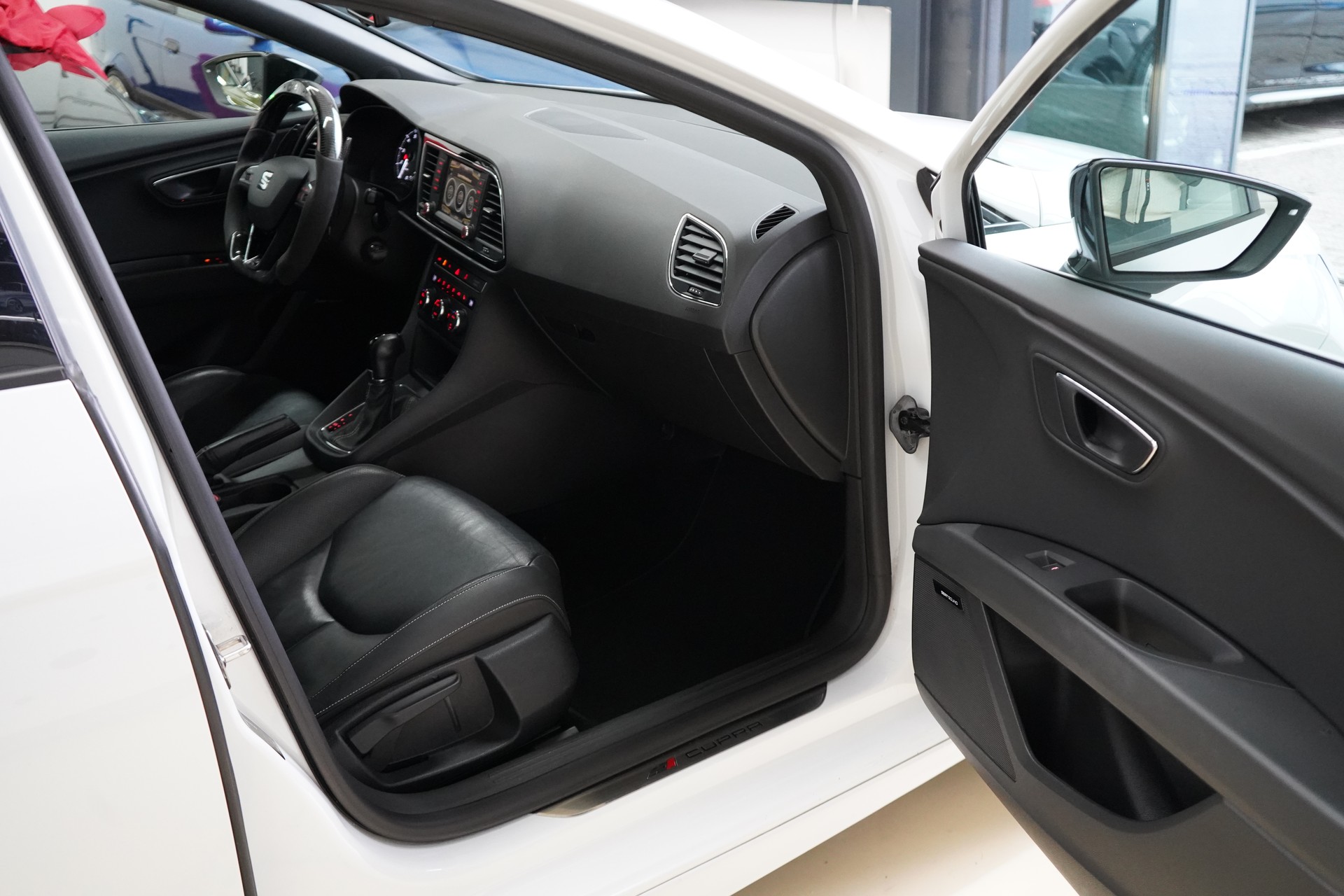 SEAT Leon ST 2.0 TSI Cupra 280 DSG / JE Design- Wide Body* Grail Auspuff*-image-28