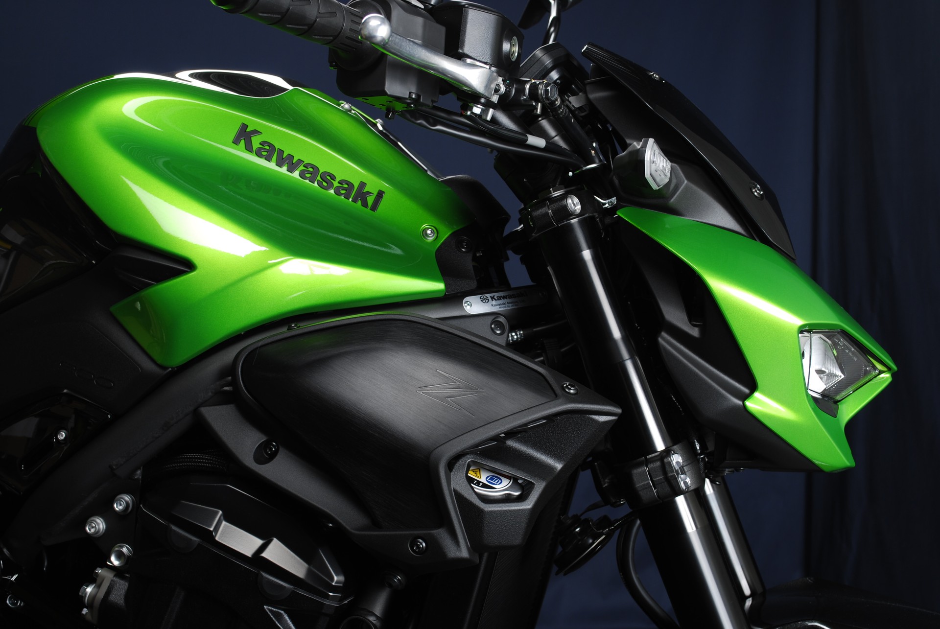 KAWASAKI Z 900 (70kW) MY26-image-3