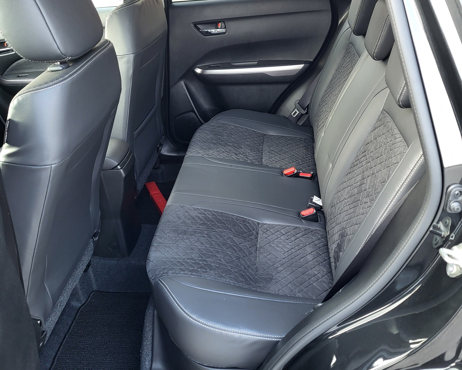SUZUKI SUZUKI Vitara 1.5 Hybrid Piz Sulai Top 4x4 AGS-image-6
