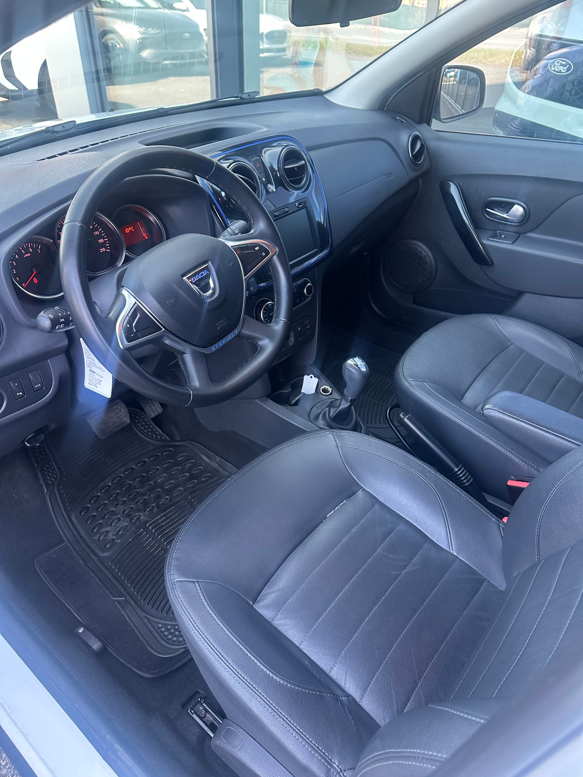 DACIA Logan MCV 0.9 TCe Stepway S/S-image-9