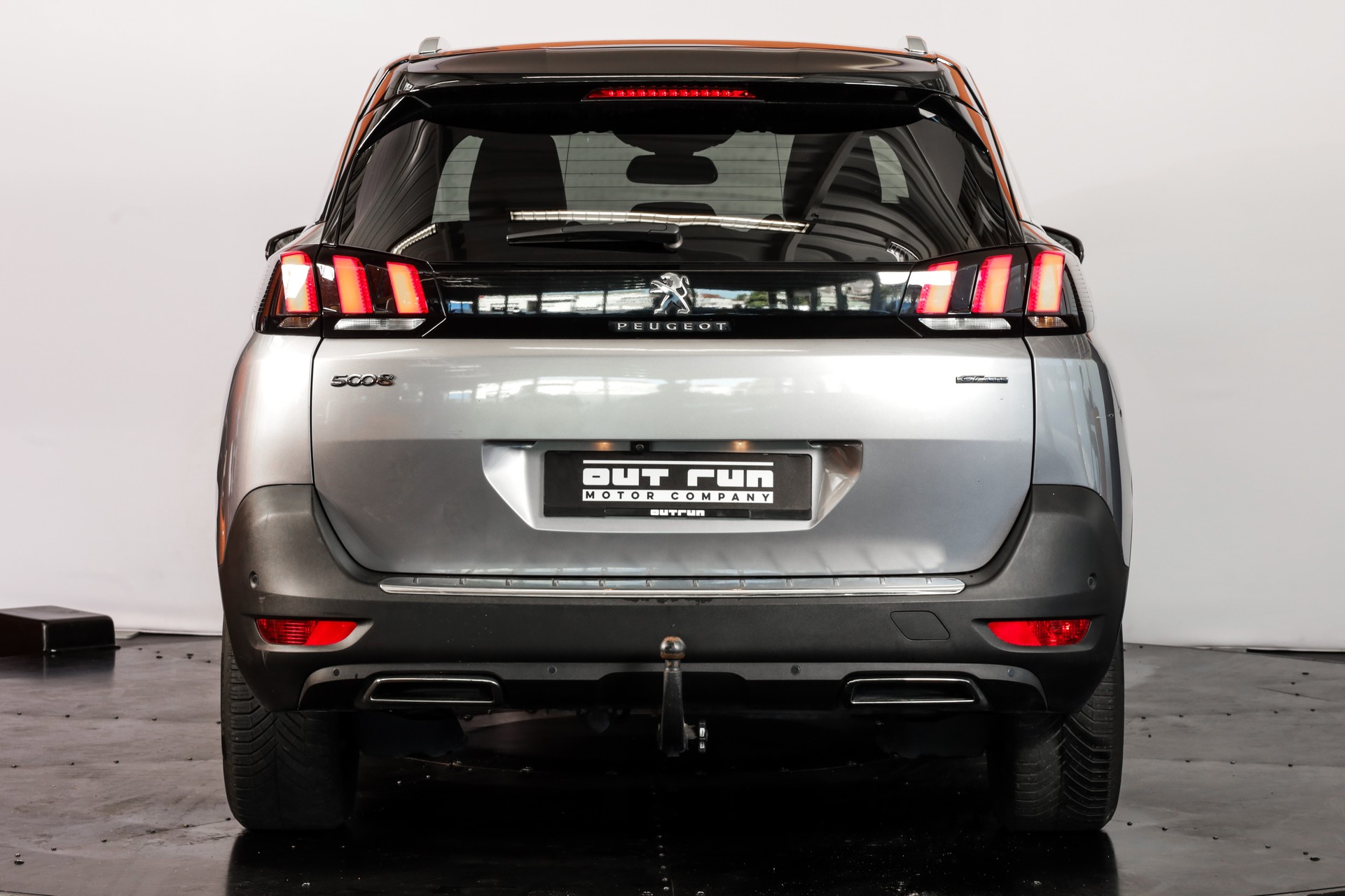 PEUGEOT 5008 2.0 BlueHDi Allure-showroom-element-3