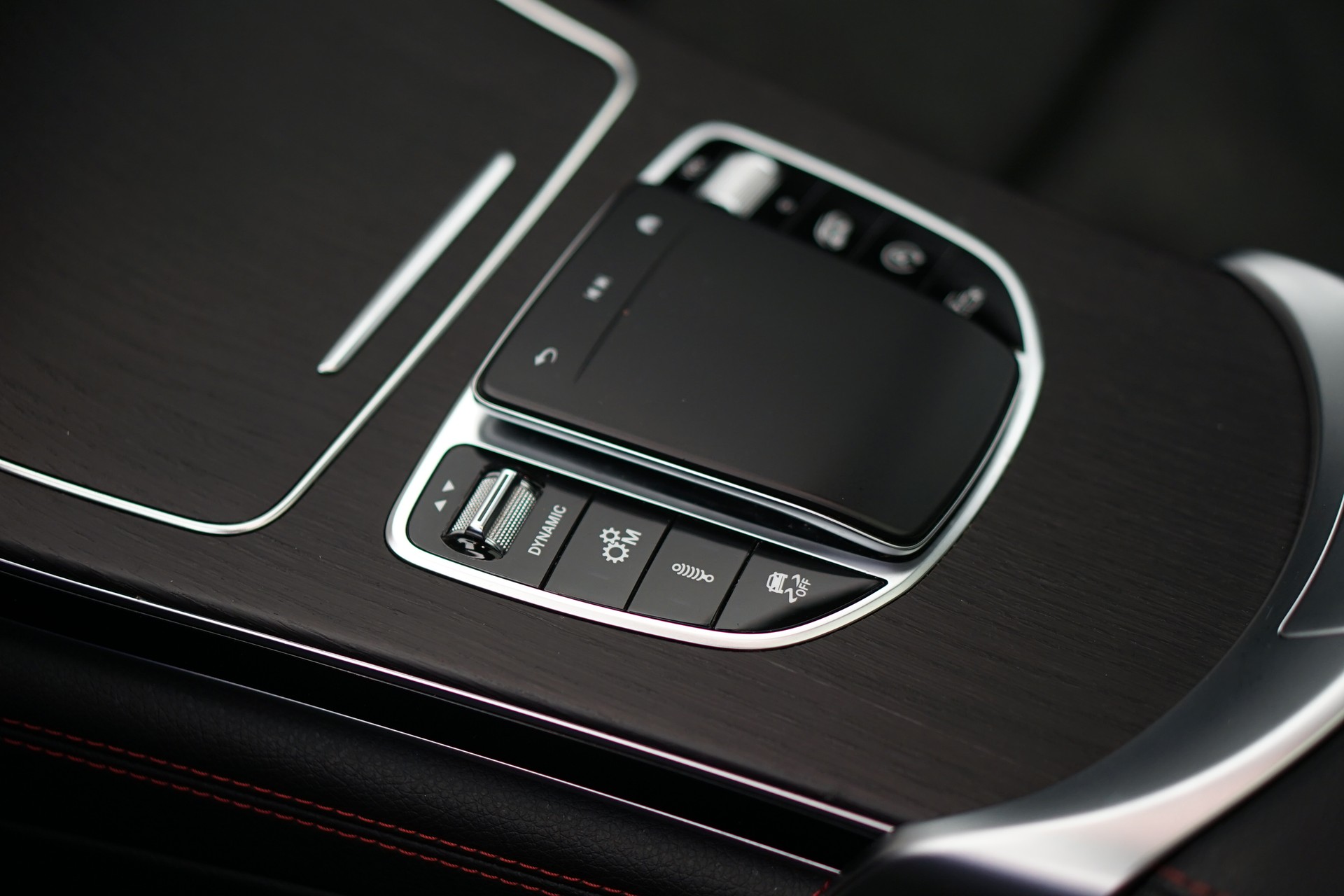 MERCEDES-BENZ GLC Coupé 43 AMG 4Matic 9G-Tronic *CH-Fahrzeug* *Mattlackierung*-image-25