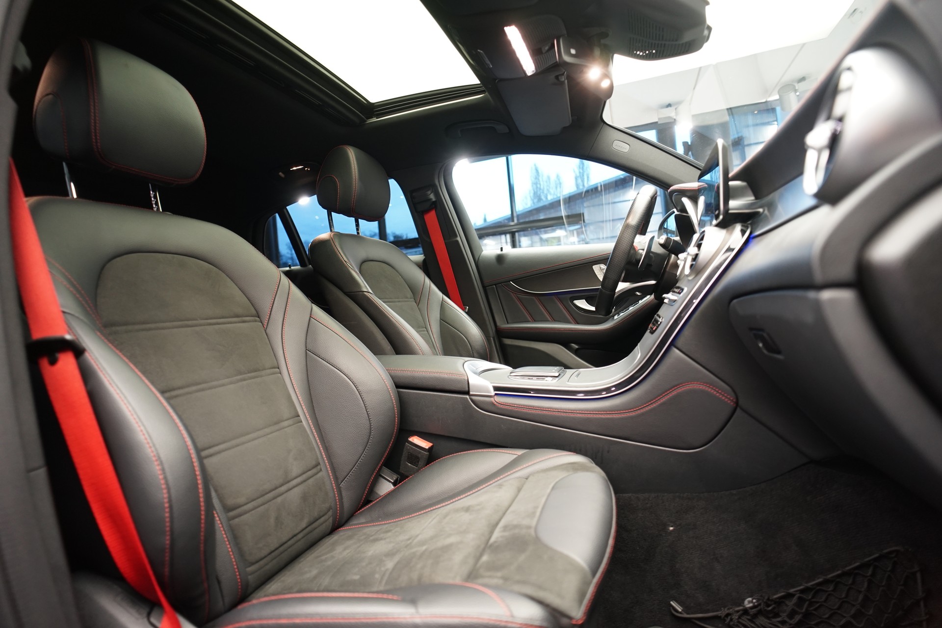 MERCEDES-BENZ GLC Coupé 43 AMG 4Matic 9G-Tronic *CH-Fahrzeug* *Mattlackierung*-image-17