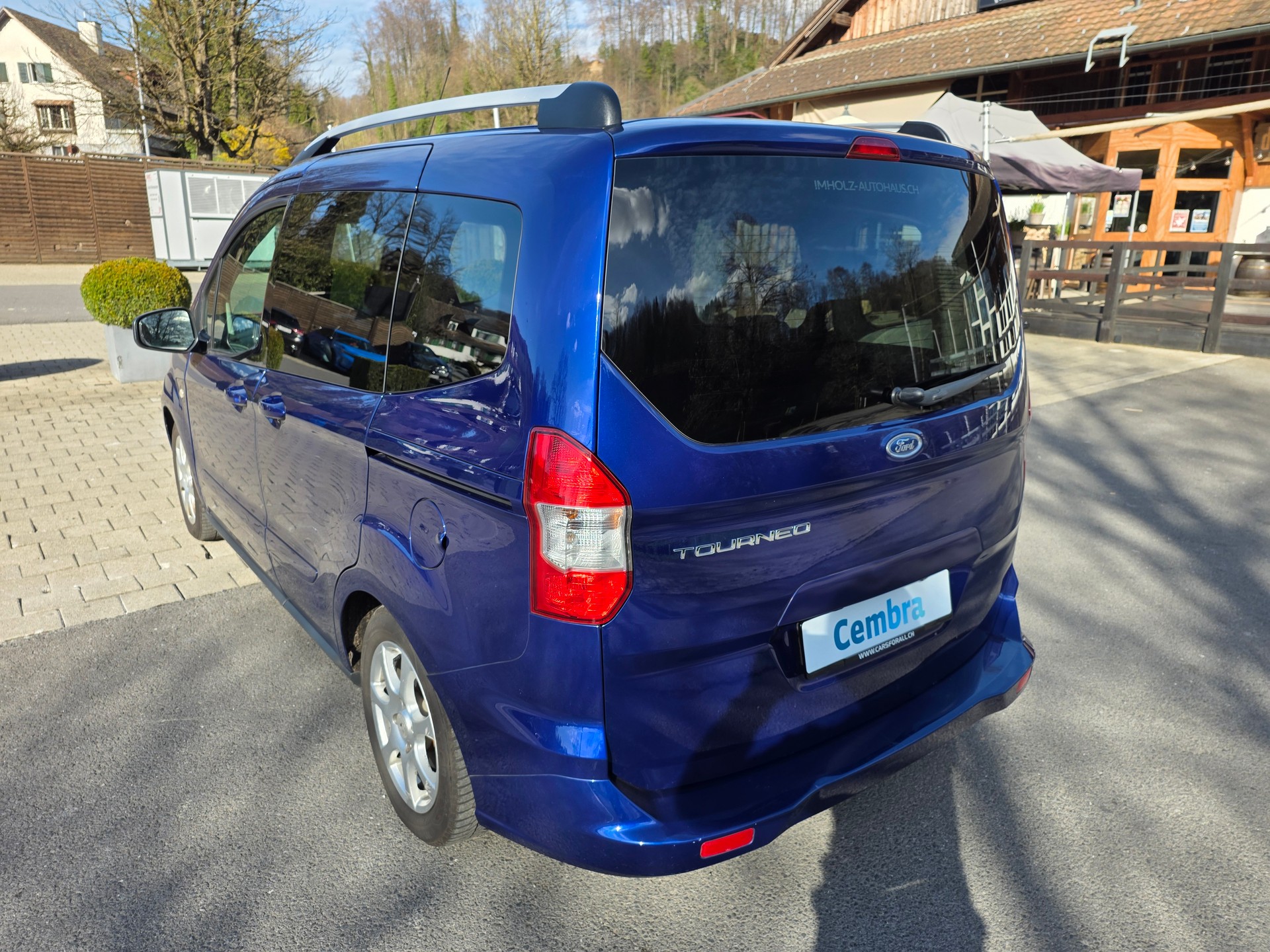 FORD Tourneo Courier 1.6 TDCi Titanium ☆☆☆ AHK: 500kg ☆☆☆ Rückfahrkamera ☆☆☆ YouTube: https://youtu.be/IDas6aHVMmg-image-4