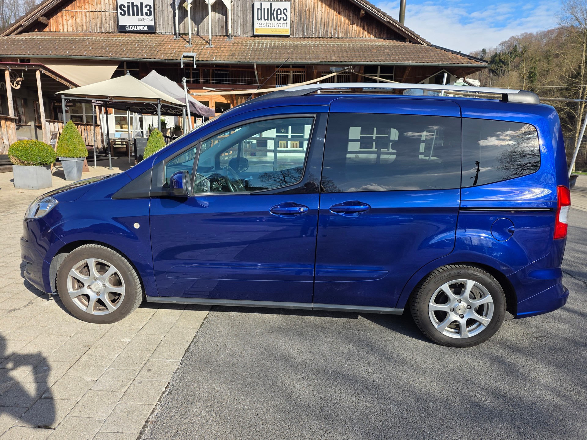 FORD Tourneo Courier 1.6 TDCi Titanium ☆☆☆ AHK: 500kg ☆☆☆ Rückfahrkamera ☆☆☆ YouTube: https://youtu.be/IDas6aHVMmg-image-6