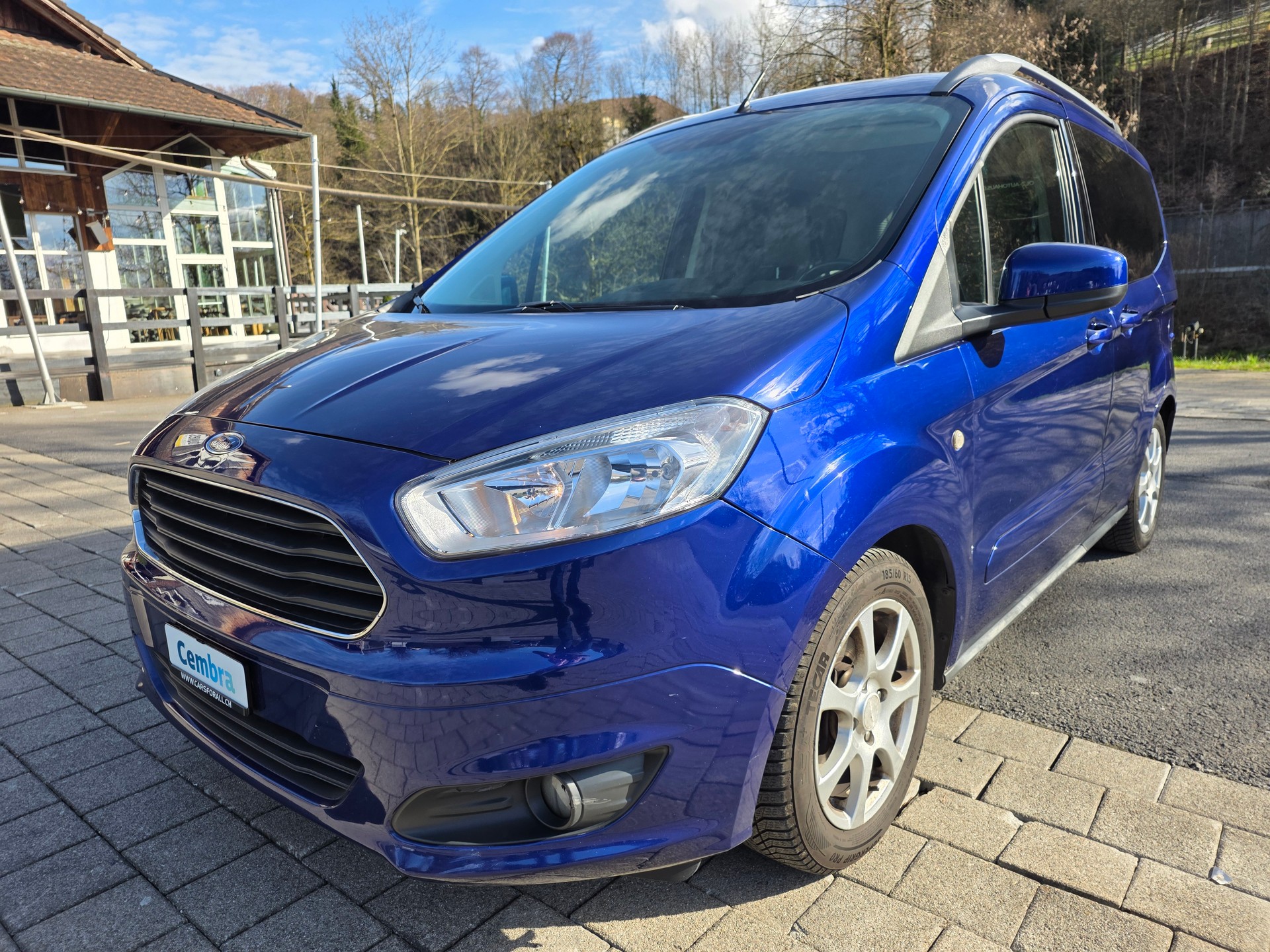 FORD Tourneo Courier 1.6 TDCi Titanium ☆☆☆ AHK: 500kg ☆☆☆ Rückfahrkamera ☆☆☆ YouTube: https://youtu.be/IDas6aHVMmg-image-1