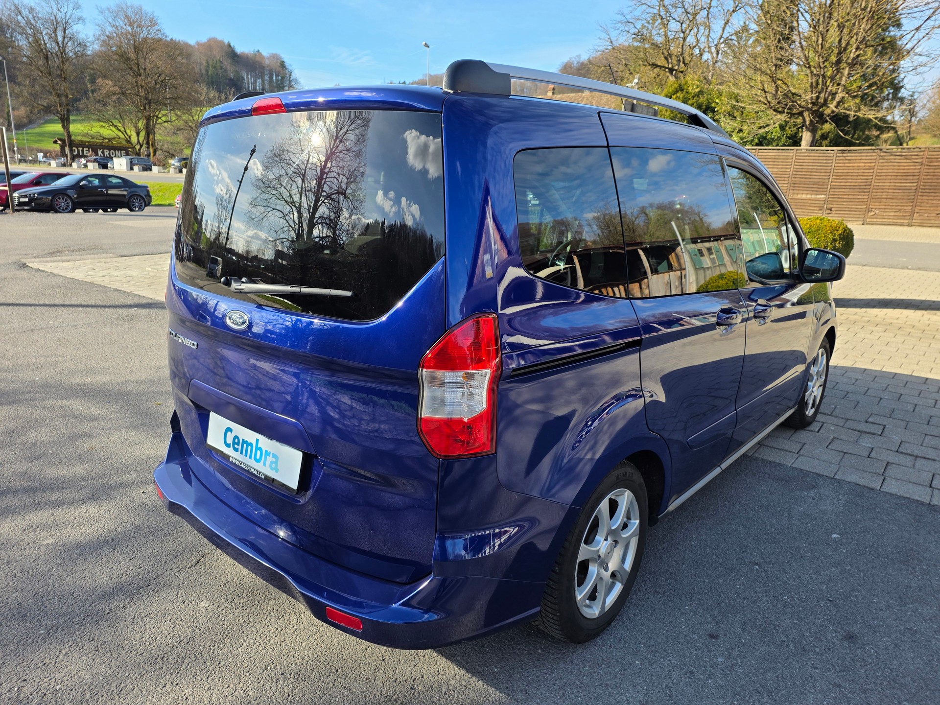 FORD Tourneo Courier 1.6 TDCi Titanium ☆☆☆ AHK: 500kg ☆☆☆ Rückfahrkamera ☆☆☆ YouTube: https://youtu.be/IDas6aHVMmg-image-3