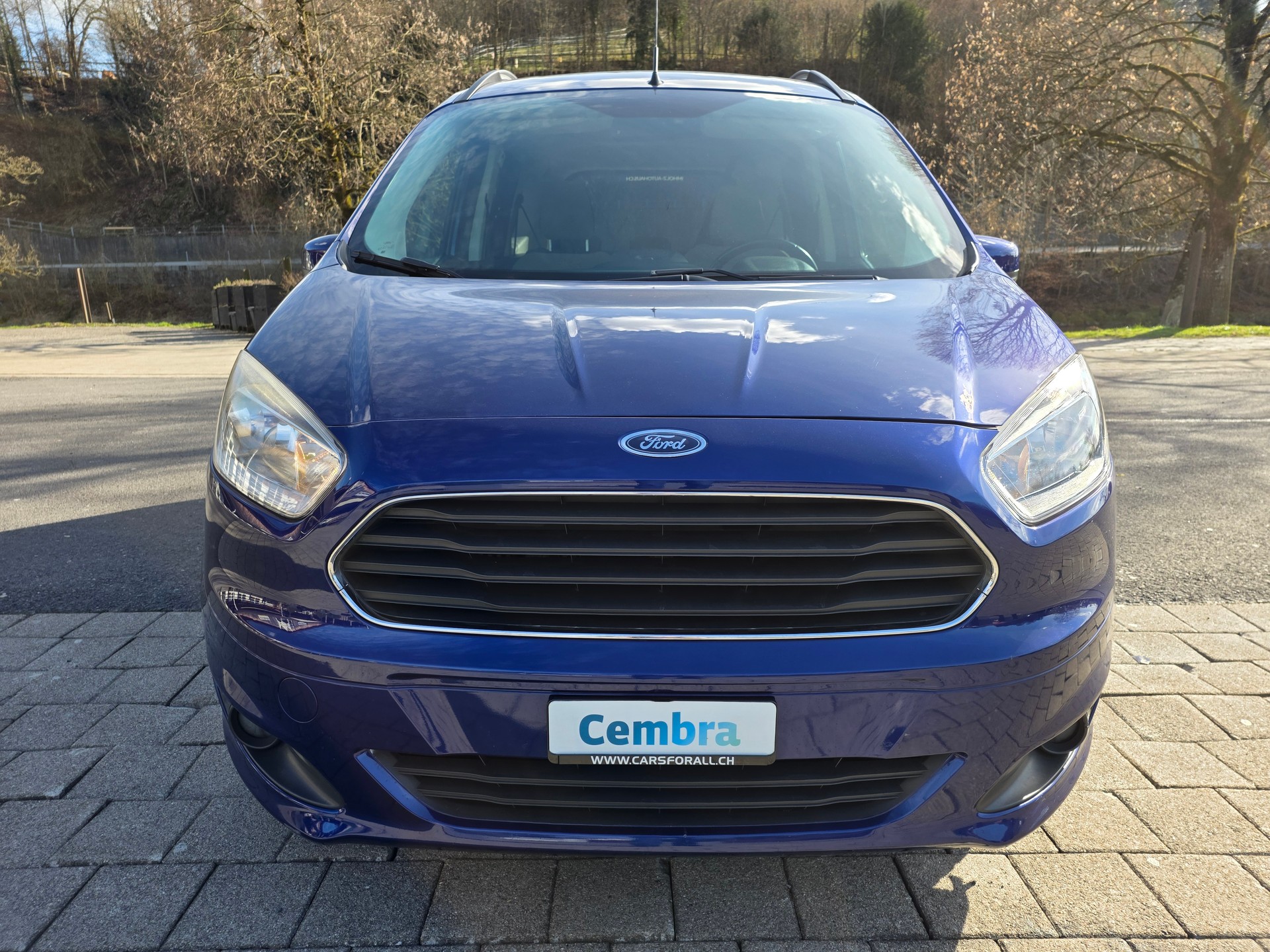 FORD Tourneo Courier 1.6 TDCi Titanium ☆☆☆ AHK: 500kg ☆☆☆ Rückfahrkamera ☆☆☆ YouTube: https://youtu.be/IDas6aHVMmg-image-2