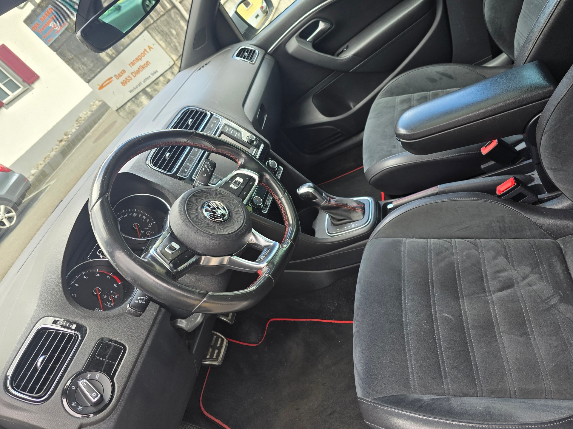 VW Polo 1.8 TSI GTI DSG-image-7