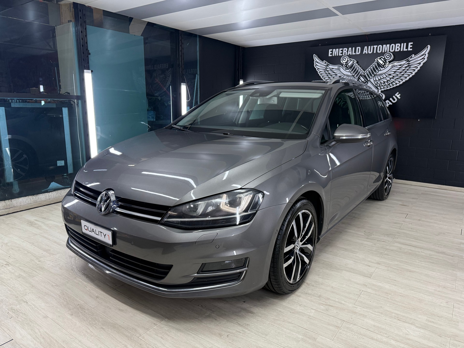VW Golf Variant 2.0 TDI Comfortline DSG-image-2