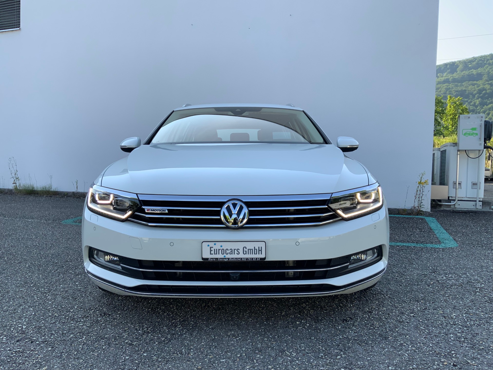 VW Passat Variant 2.0 TDI BMT Highline DSG 4Motion-showroom-element-1