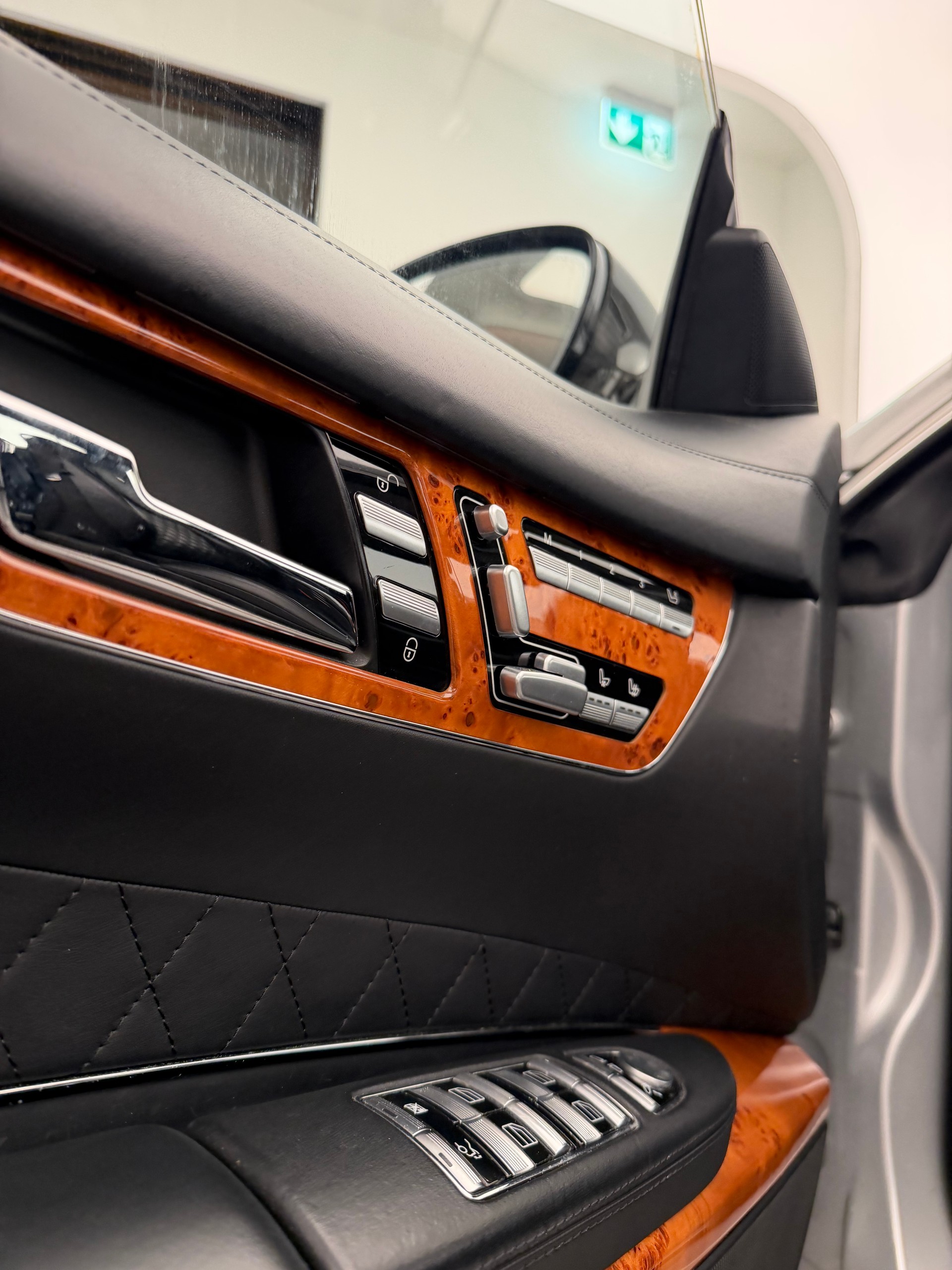 MERCEDES-BENZ CL 65 AMG-image-9