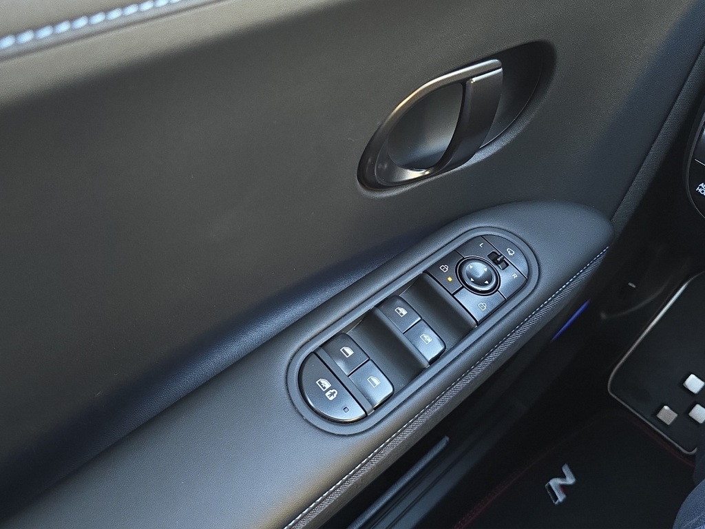 HYUNDAI Ioniq 5 N Electric 84 kWh 4WD-image-19