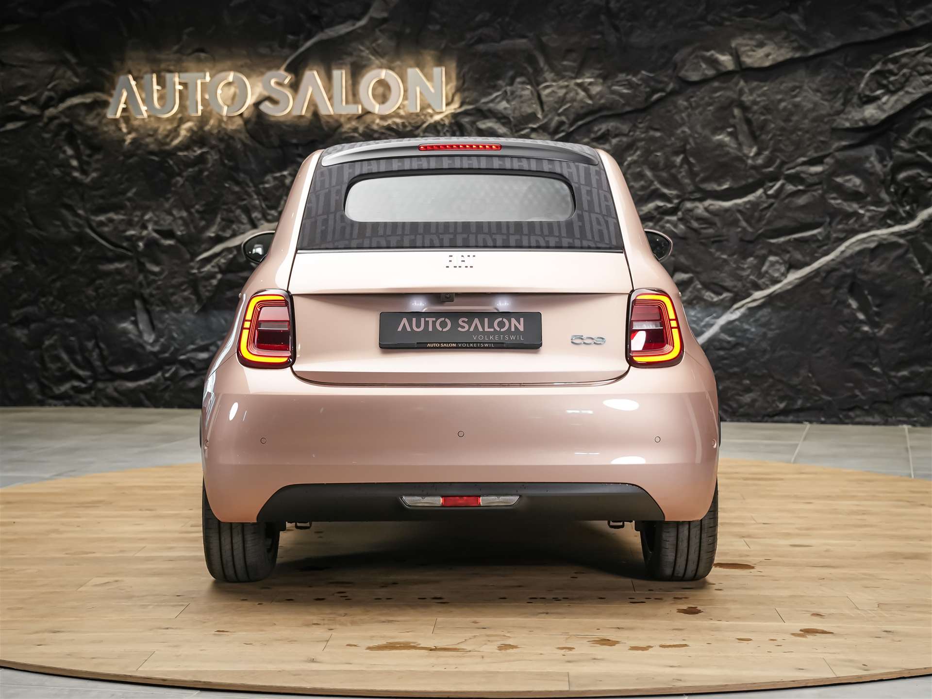 FIAT 500 C electric 87 kW La Prima *Rose Gold Metallic*-image-4