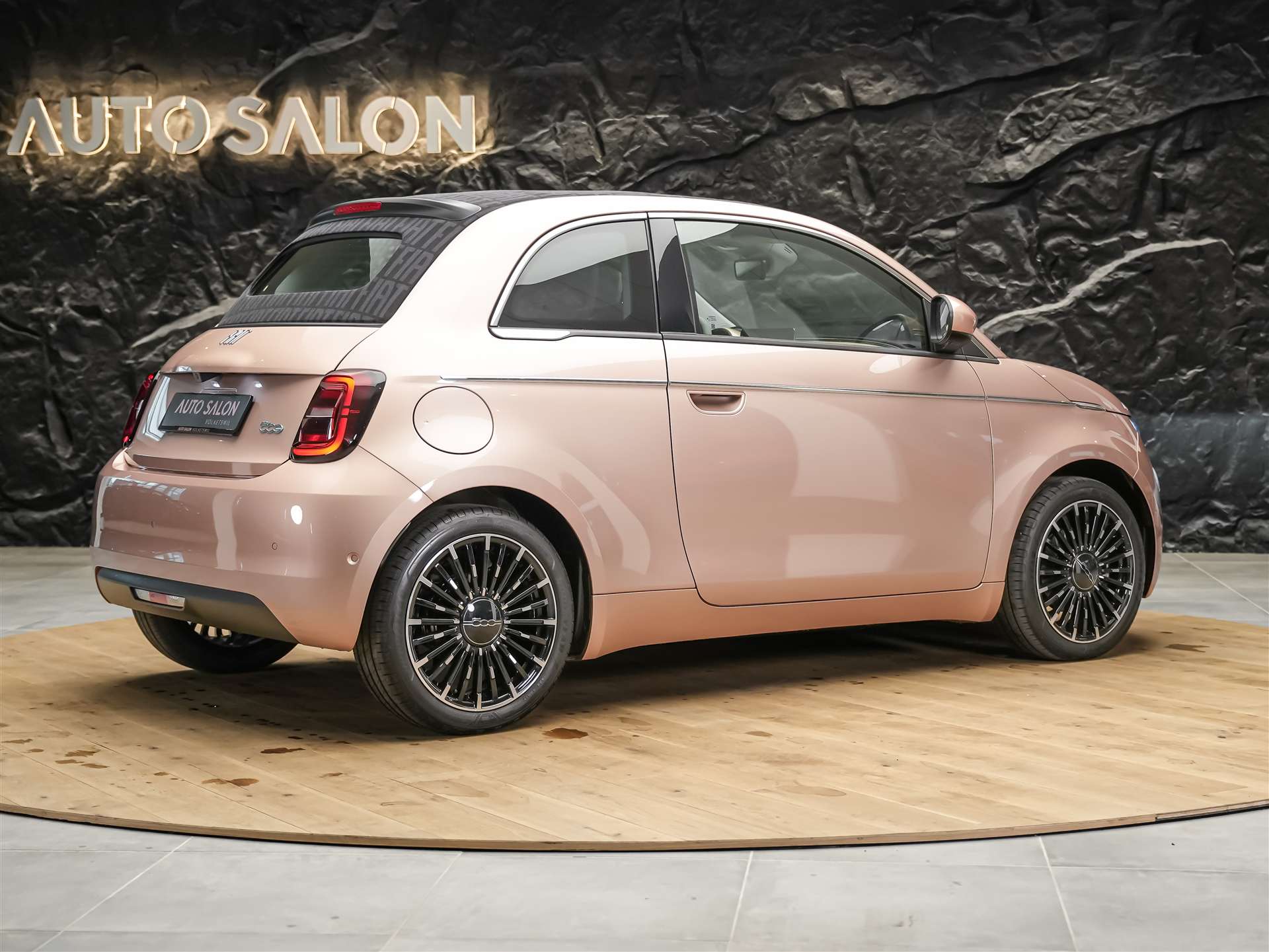 FIAT 500 C electric 87 kW La Prima *Rose Gold Metallic*-image-5