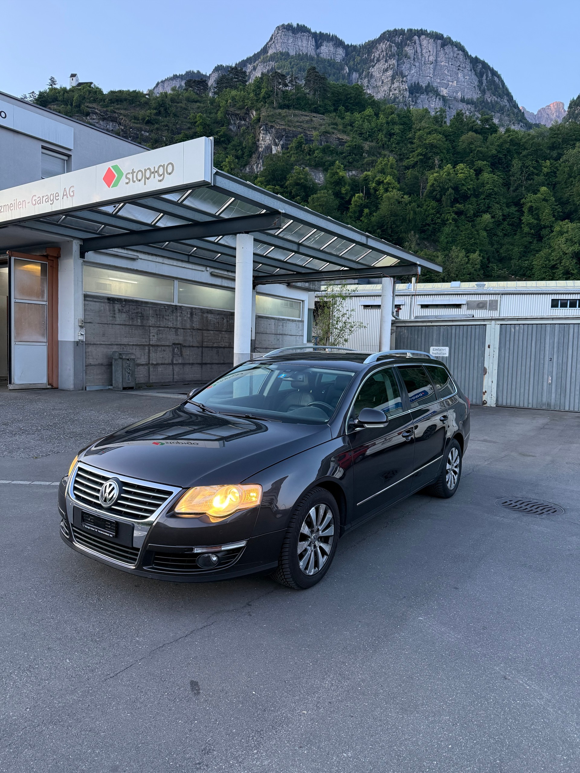 VW Passat Variant 2.0 TDI Highline 4Motion-showroom-element-2