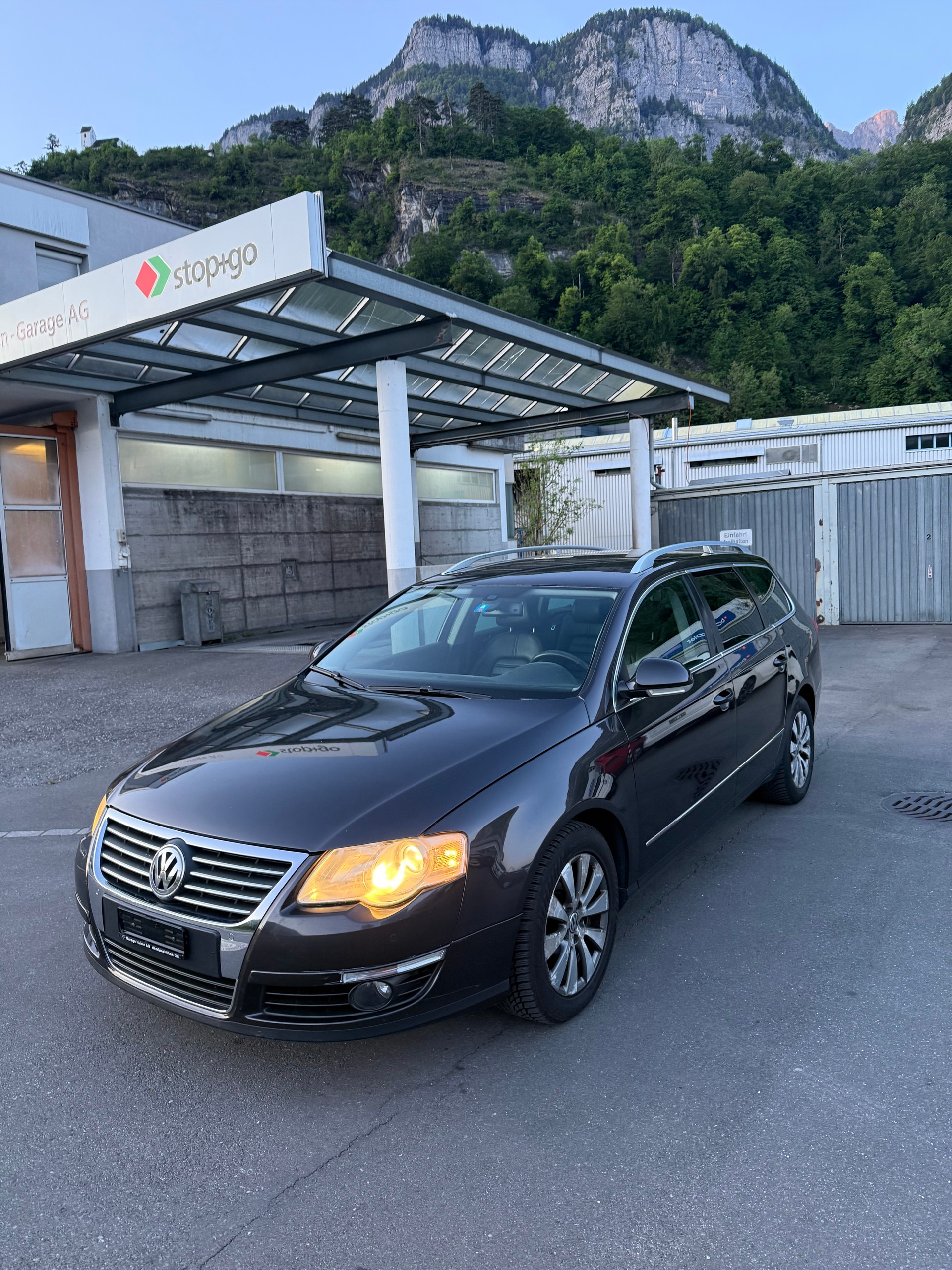 VW Passat Variant 2.0 TDI Highline 4Motion-showroom-element-1