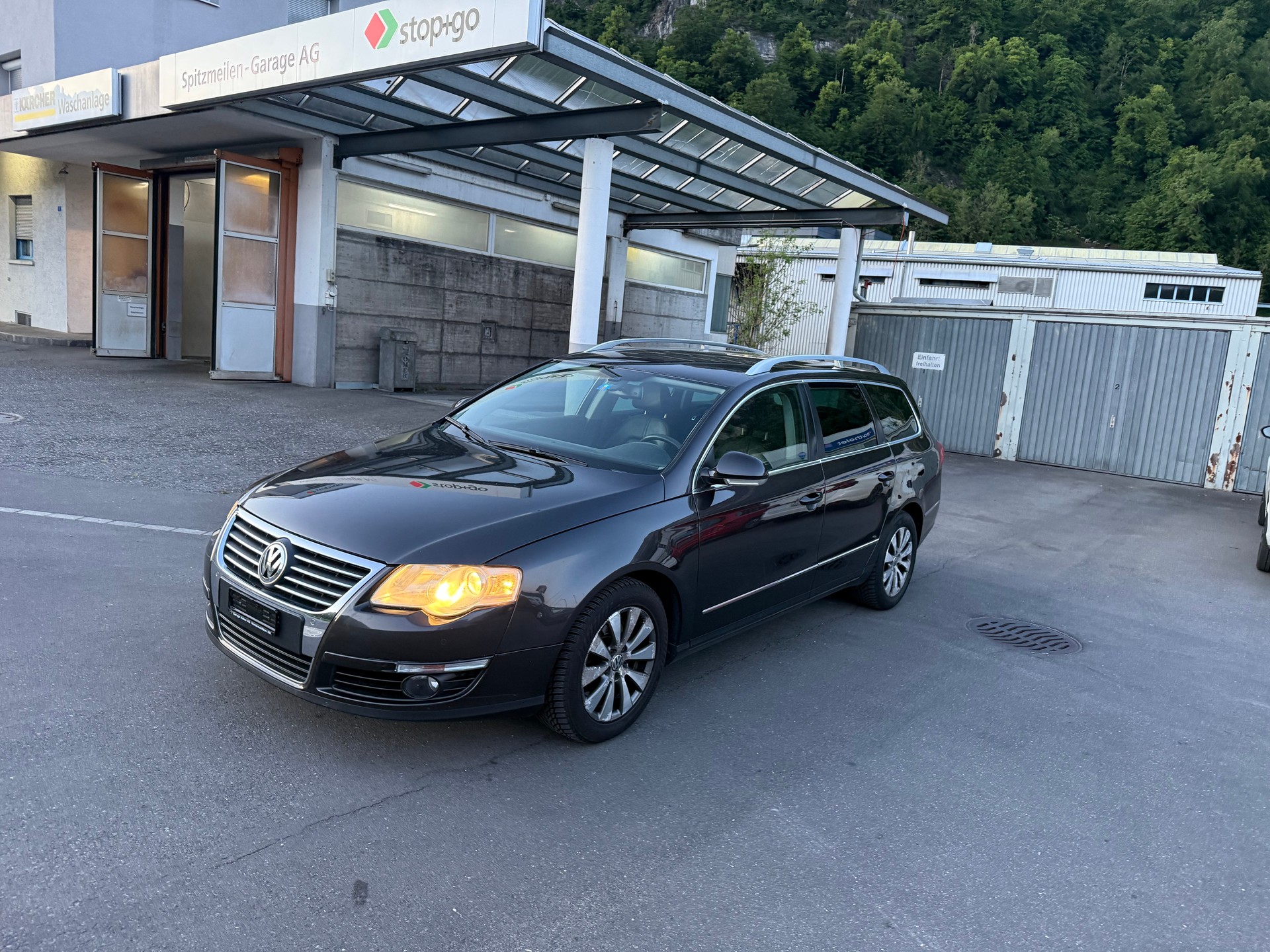VW Passat Variant 2.0 TDI Highline 4Motion-showroom-element-3