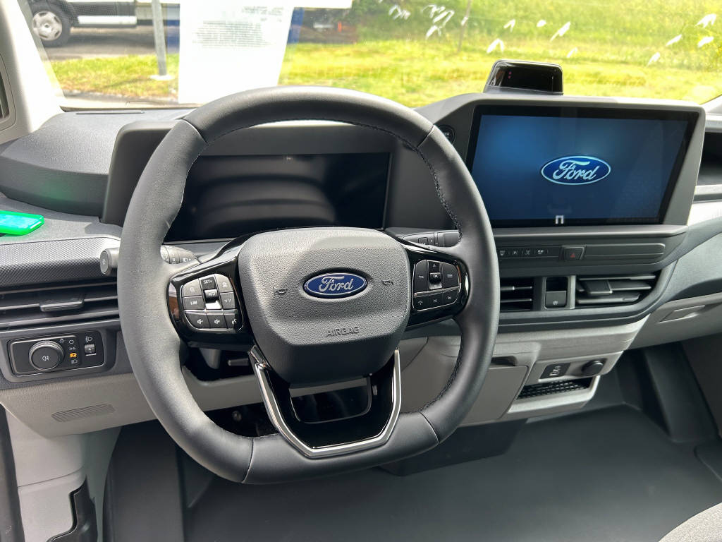 FORD Transit Custom Van 320 L1 2.0 EcoBlue 170 Trend 4x4-image-8